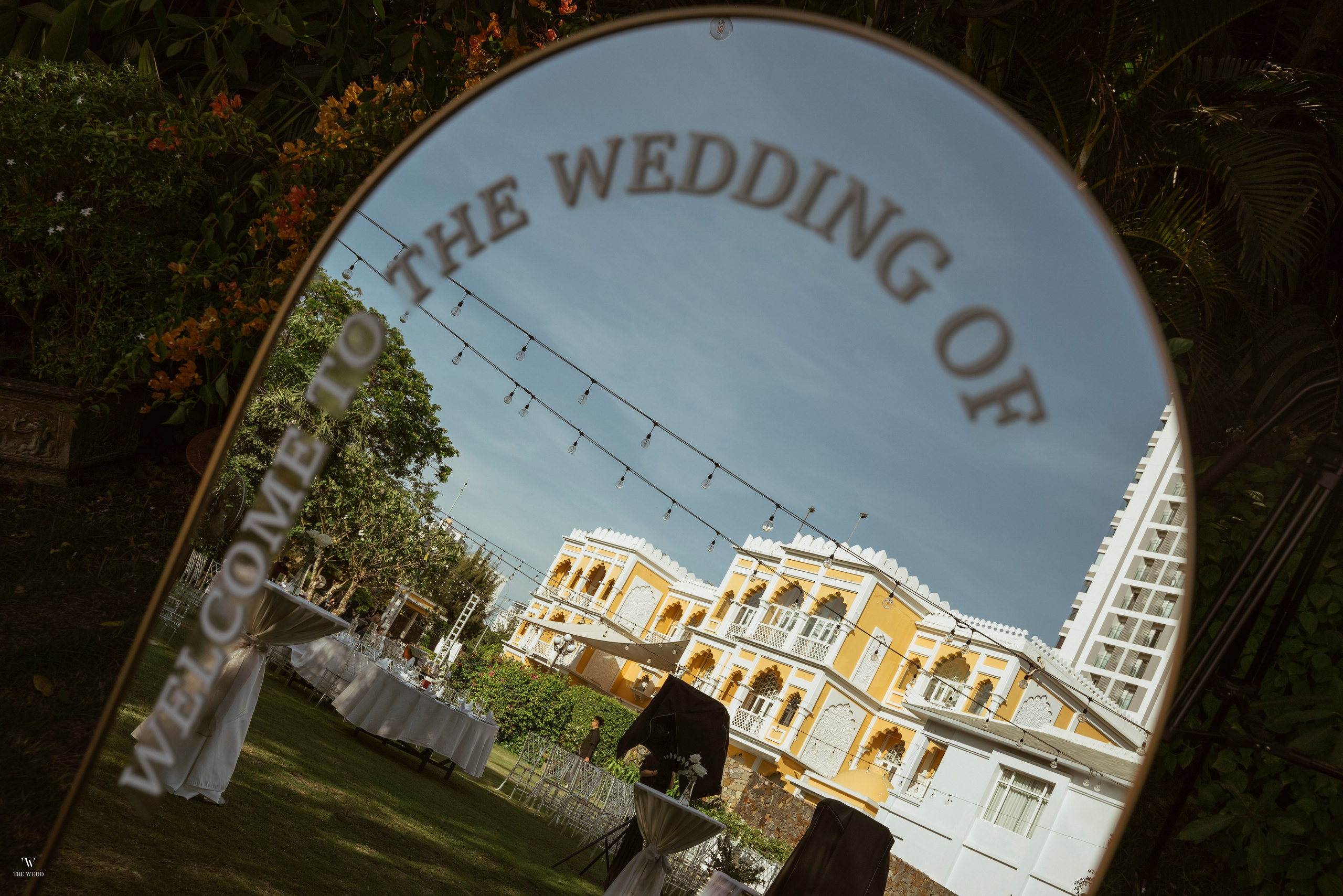 ALEX & NICOLE. WEDDING PHOTOGRAPHER IN VIETNAM