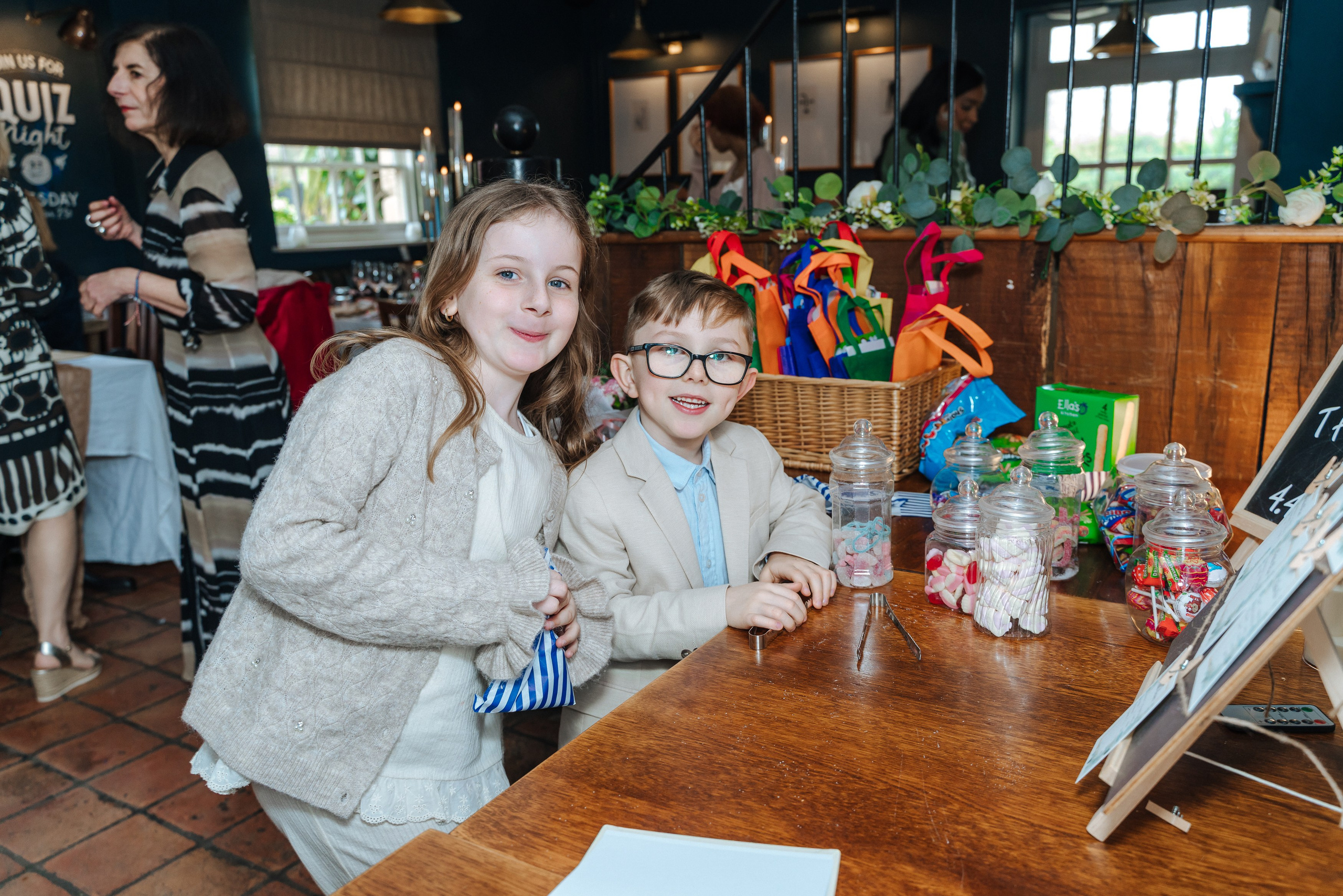 Luke and Nicola’s wedding at Danson House. Photographer in England Ekaterina Romanova