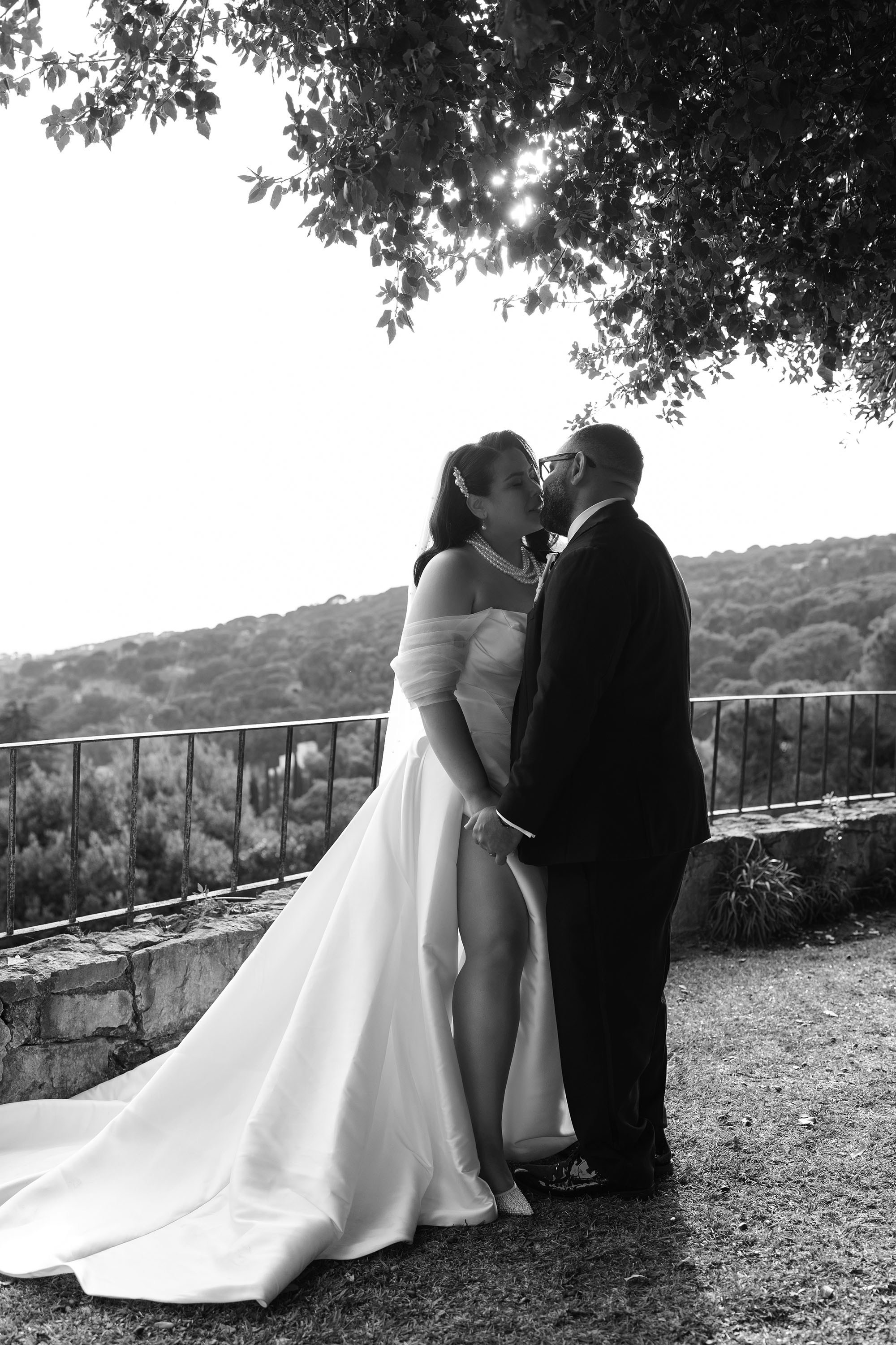 Donielle and Edwin. Fotógrafos de bodas de destino y creadores de contenido con base en España