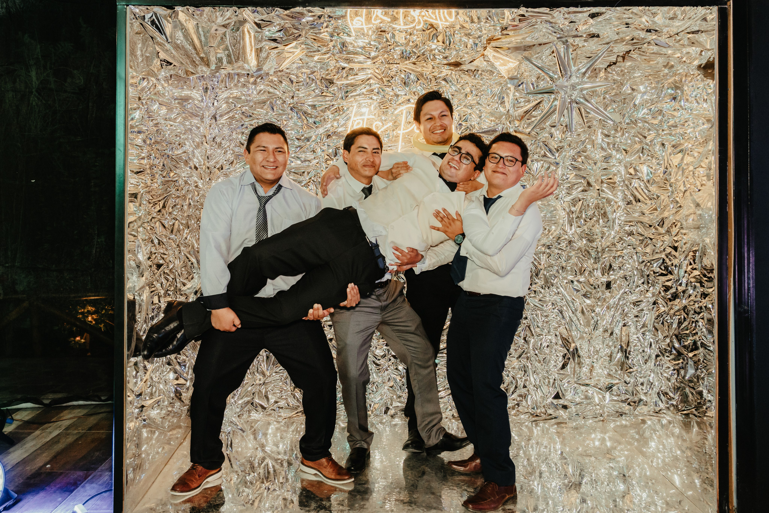 VANIA + LUIS BODA CIVIL. Studio KVTA | Fotografía y Video de Bodas en Arequipa