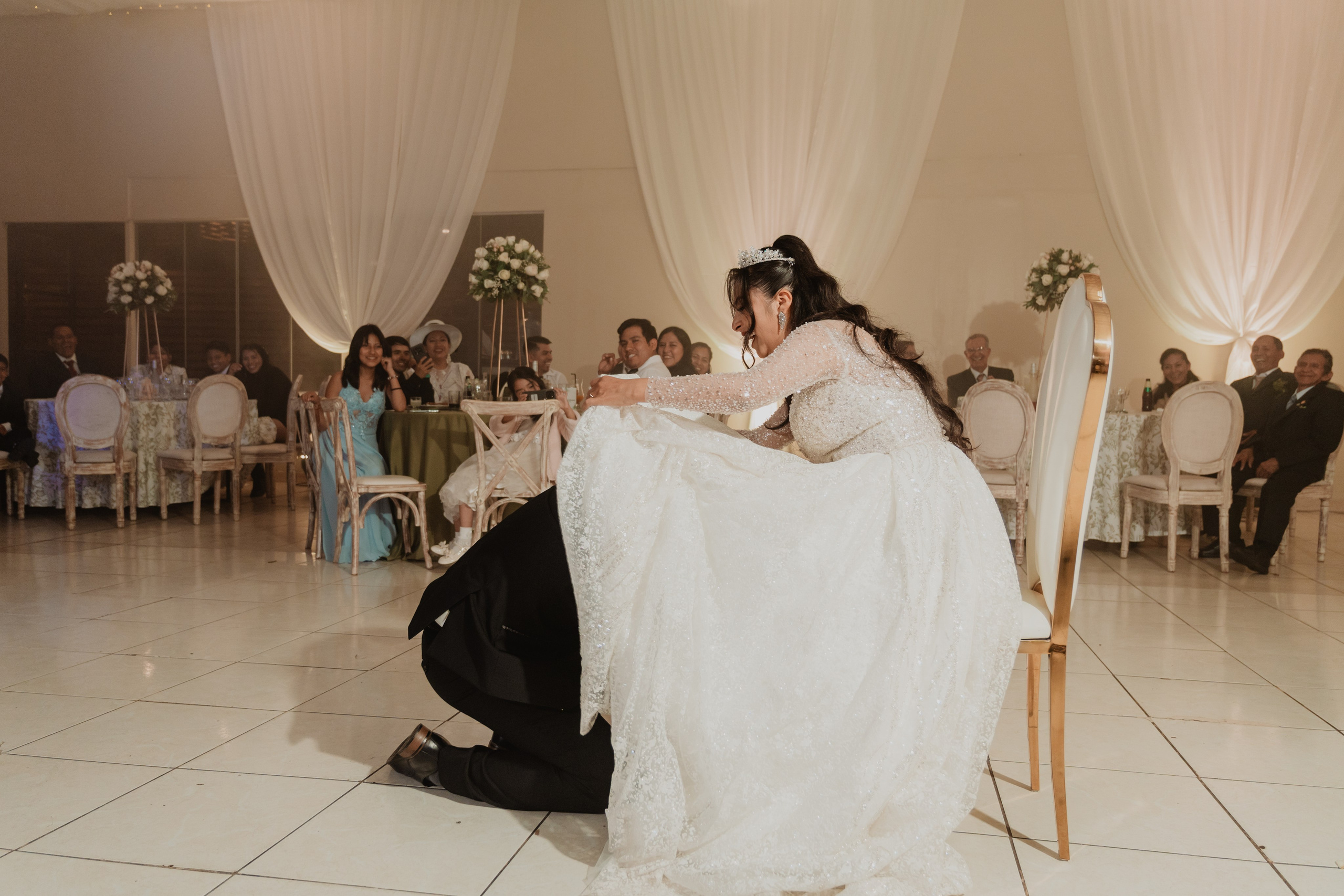 FERNANDO + MARIBEL | BODA RELIGIOSA. Studio KVTA | Fotografía y Video de Bodas en Arequipa