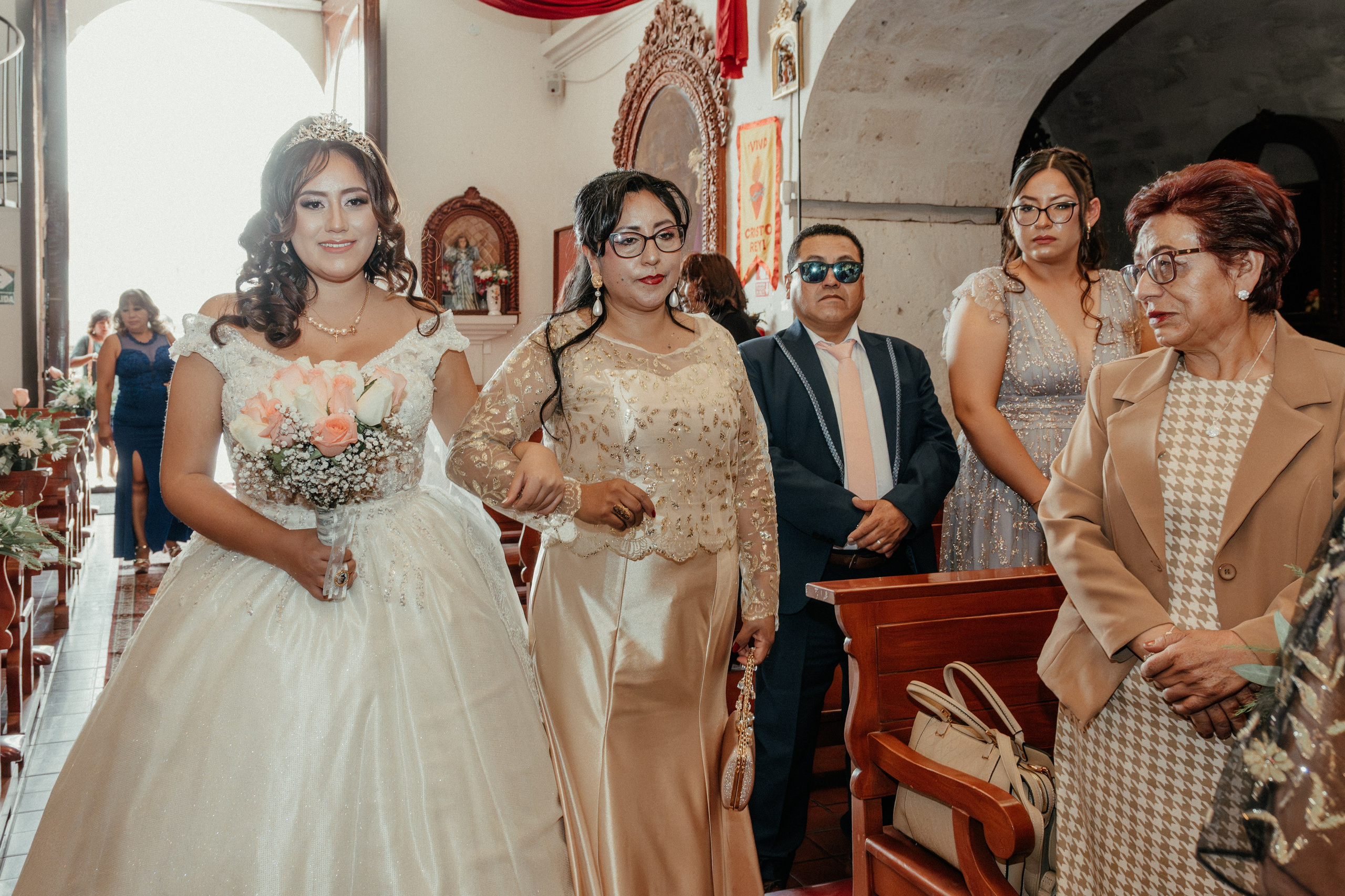 ANGIE + MANUEL BODA RELIGIOSA. Studio KVTA | Fotografía y Video de Bodas en Arequipa