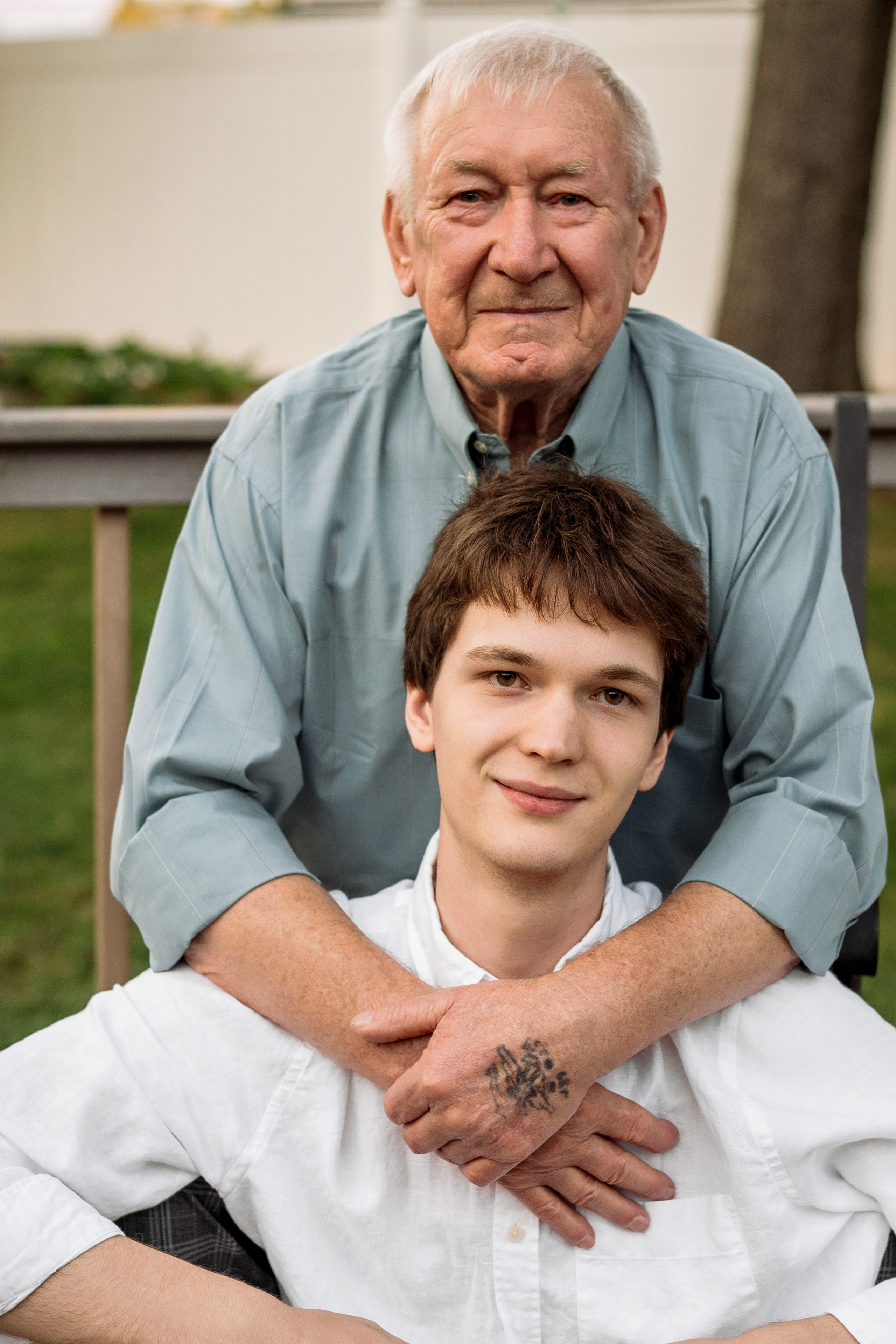 Big happy family. At home. Wedding and family photographer and videographer PA, NJ, NY, DE, MD