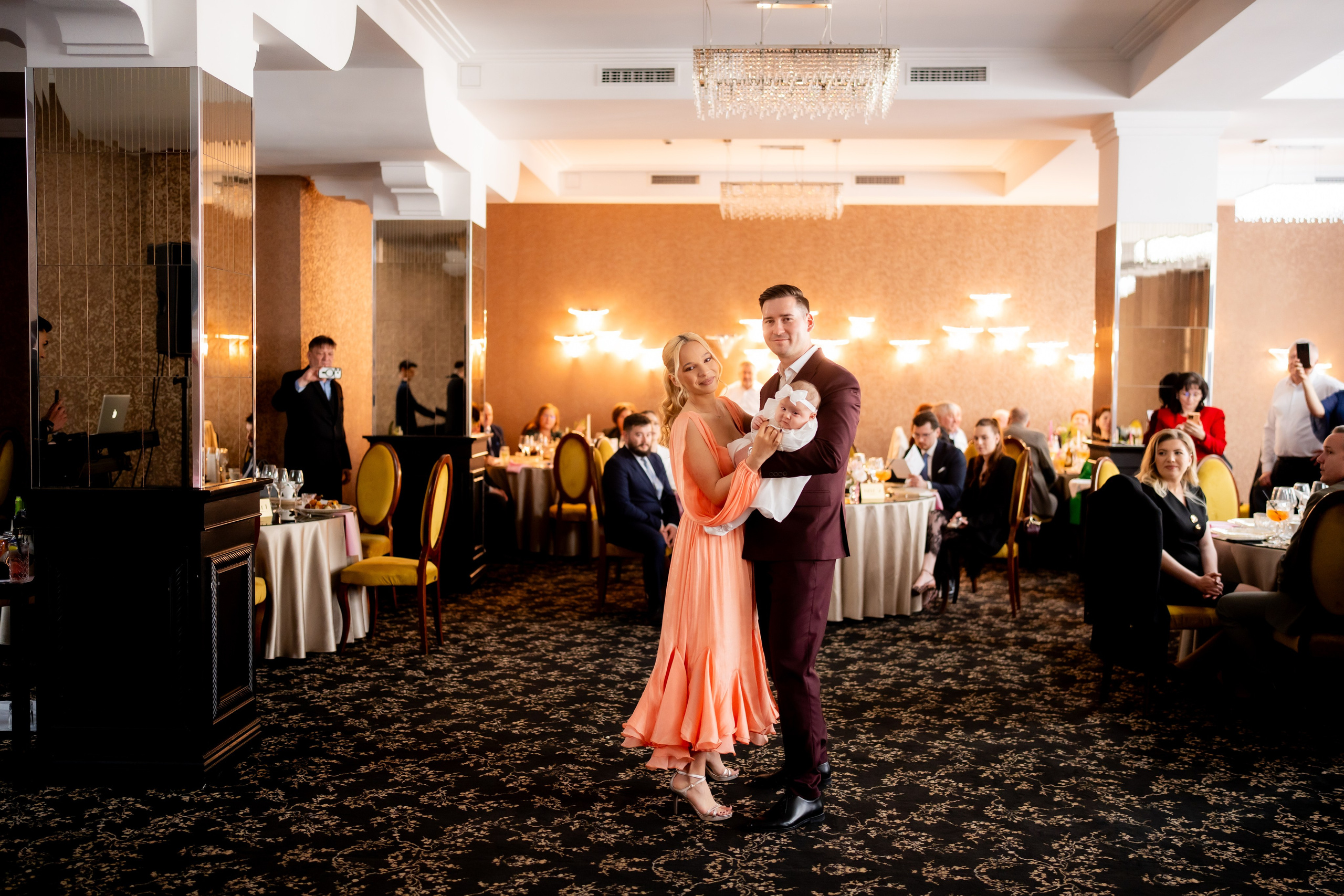 Ilinca. Mark Fazakas — Wedding Photographer