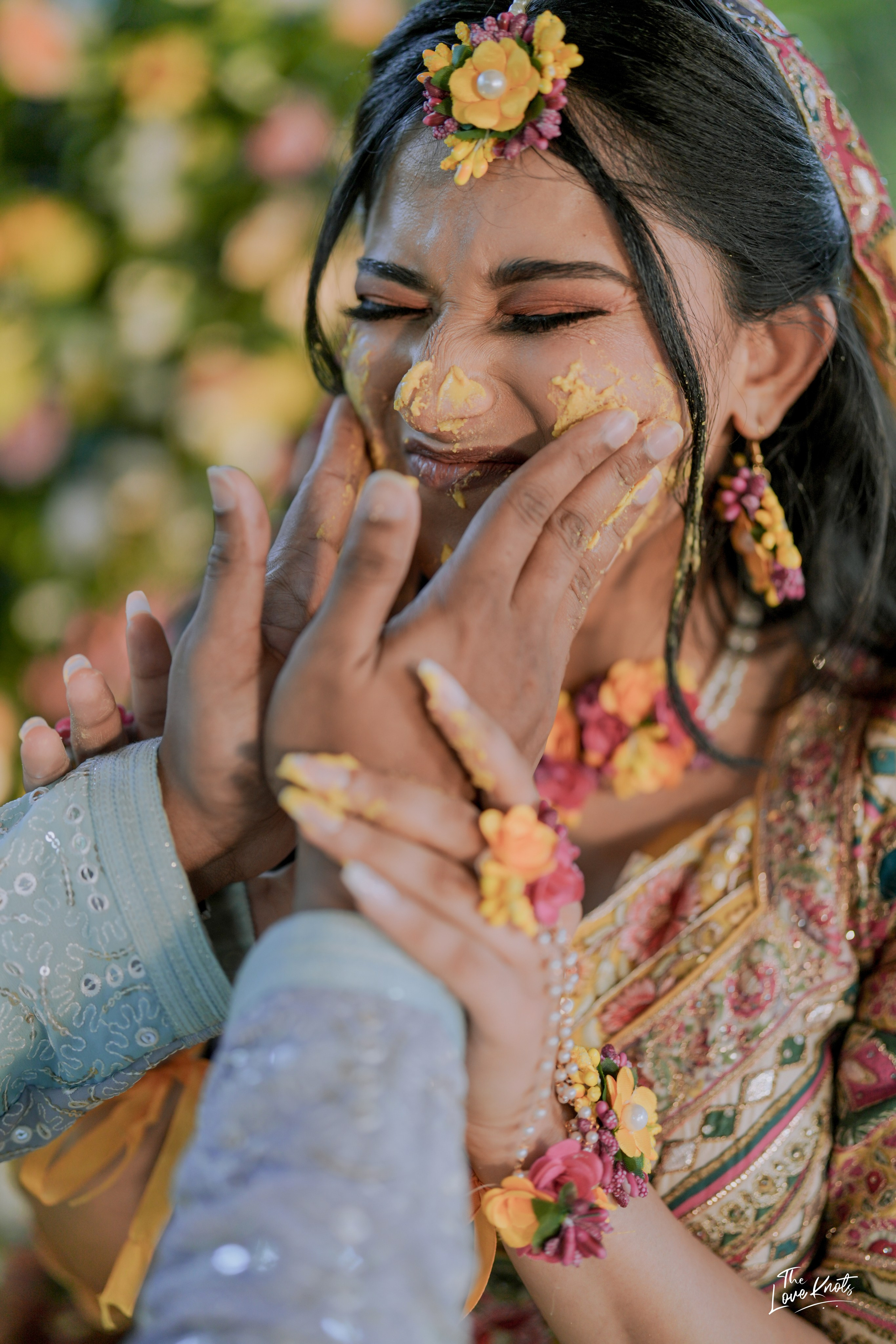 SHAHANA. Theloveknots