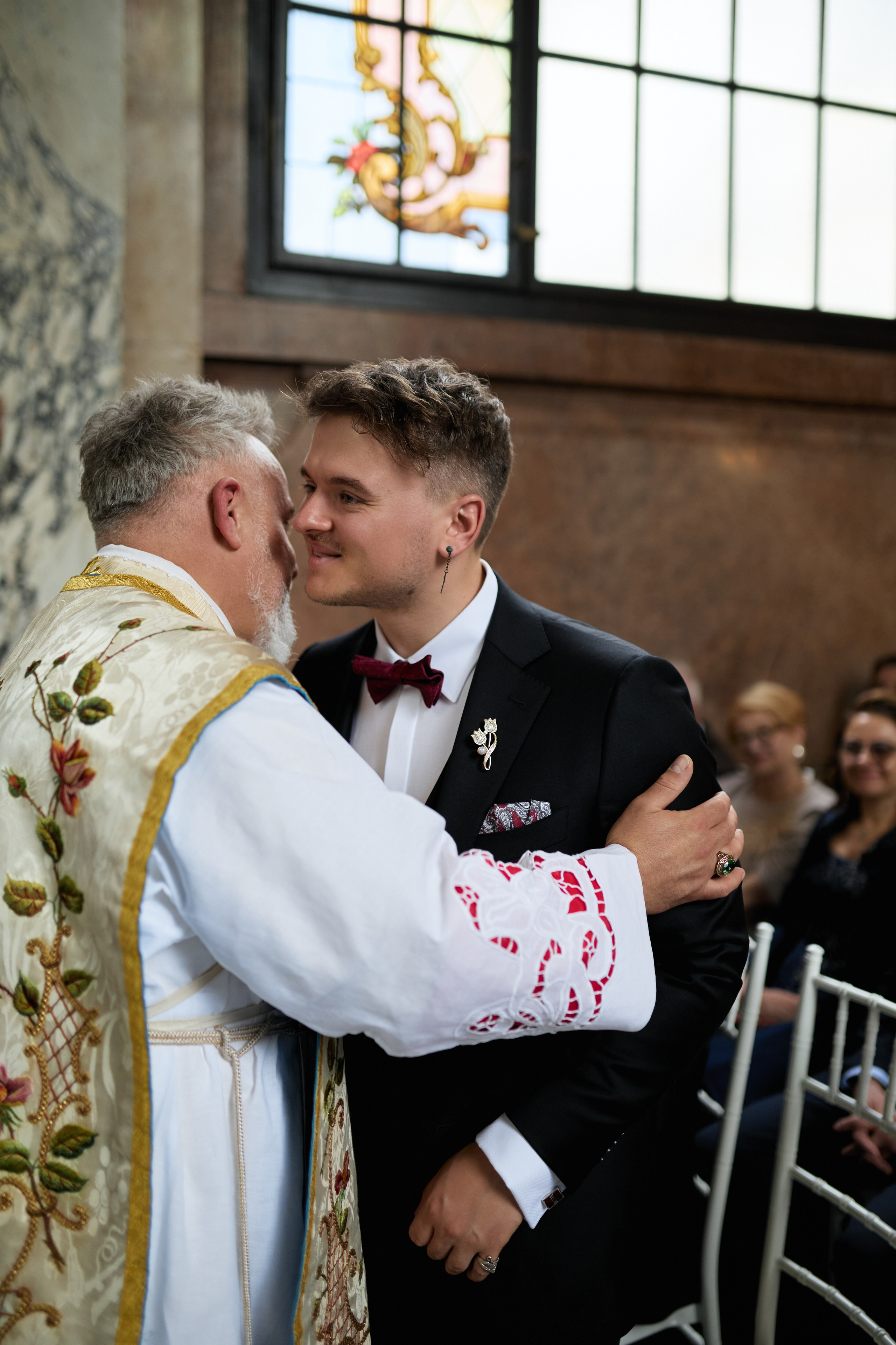 Wiktoria & Kacper. Pałac Goetz. Fotograf ślubny i rodzinny w Krakowie Yana Klymova