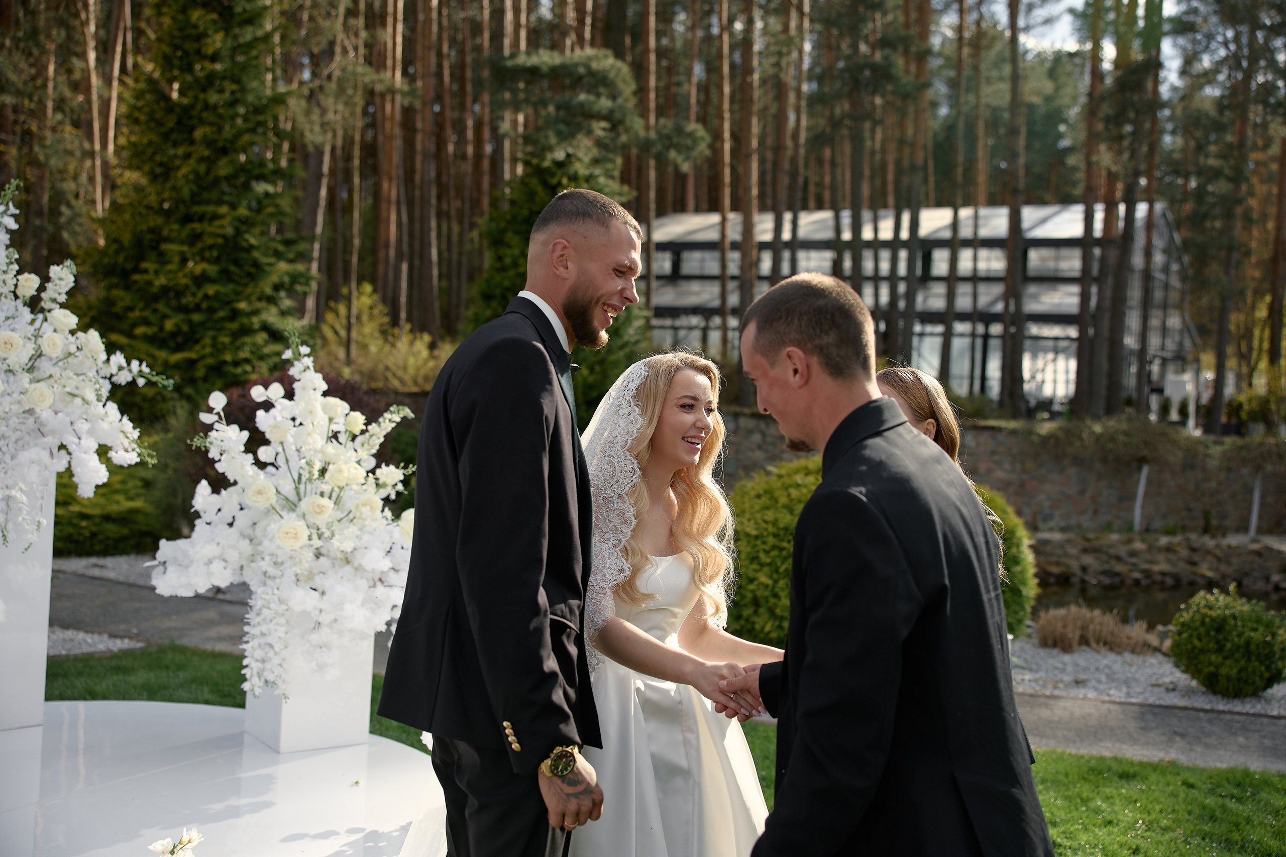 Natalia & Roman. Dworek przy lesie. Fotograf ślubny i rodzinny w Krakowie Yana Klymova