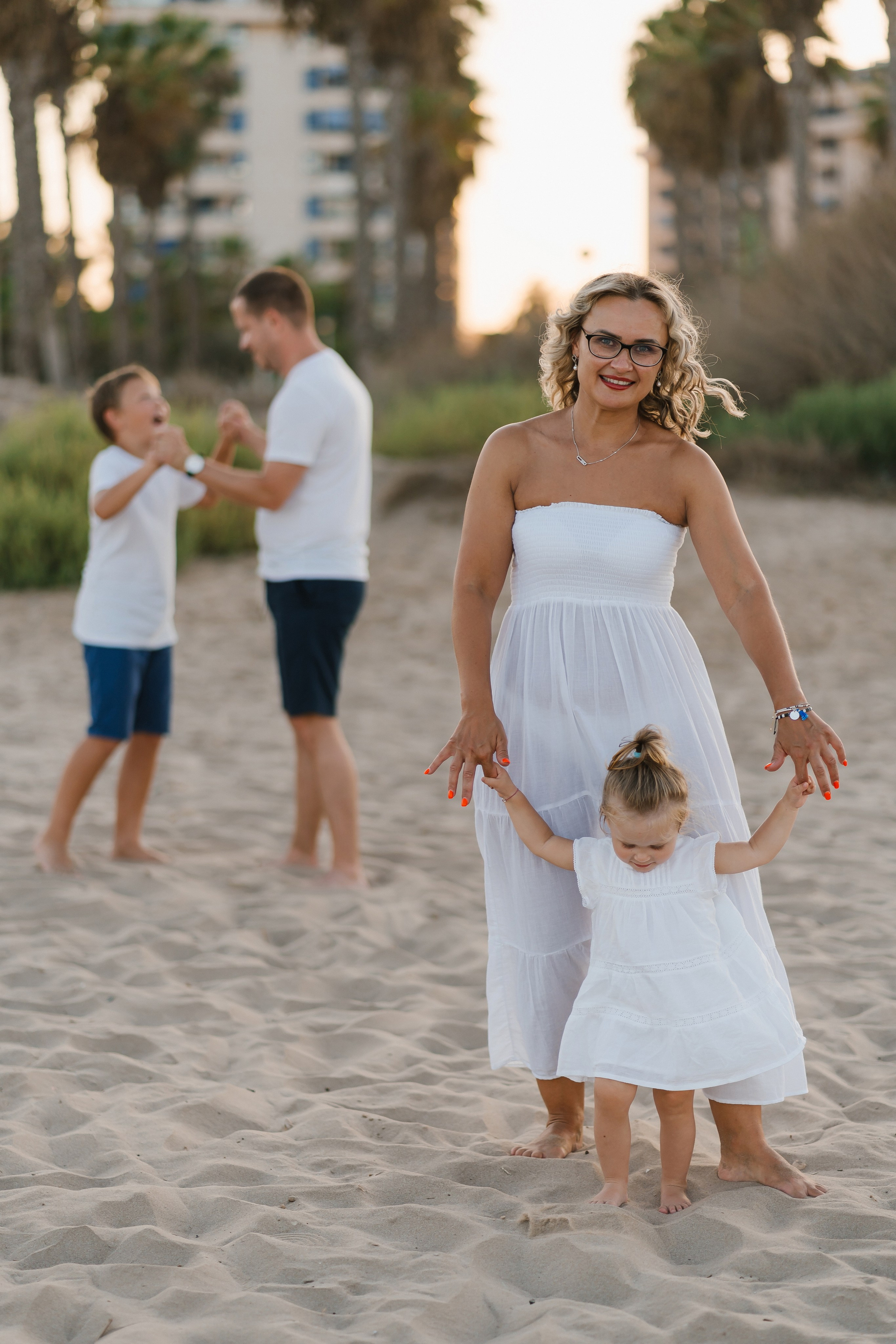 ♡♡♡. Fotógrafa de bodas y familias en España, Valencia: Nadia ProFoto