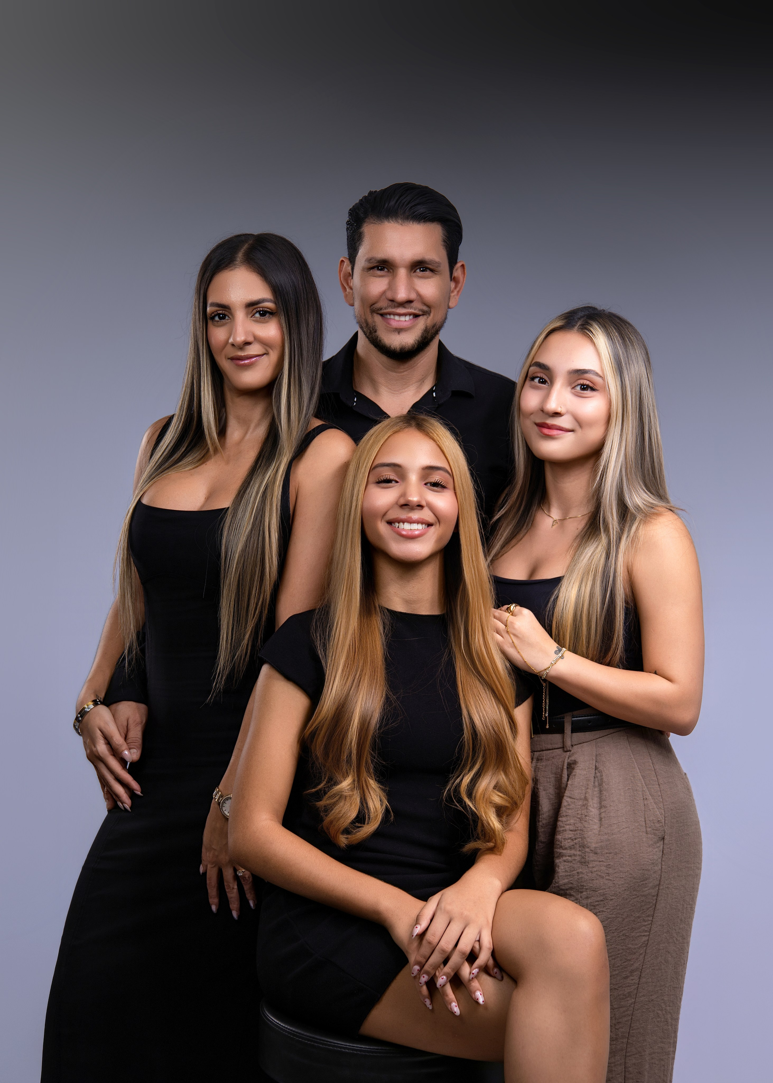 Sesión Familiar. Fotogenia | Estudio Fotográfico en curridabat, San José, Costa Rica