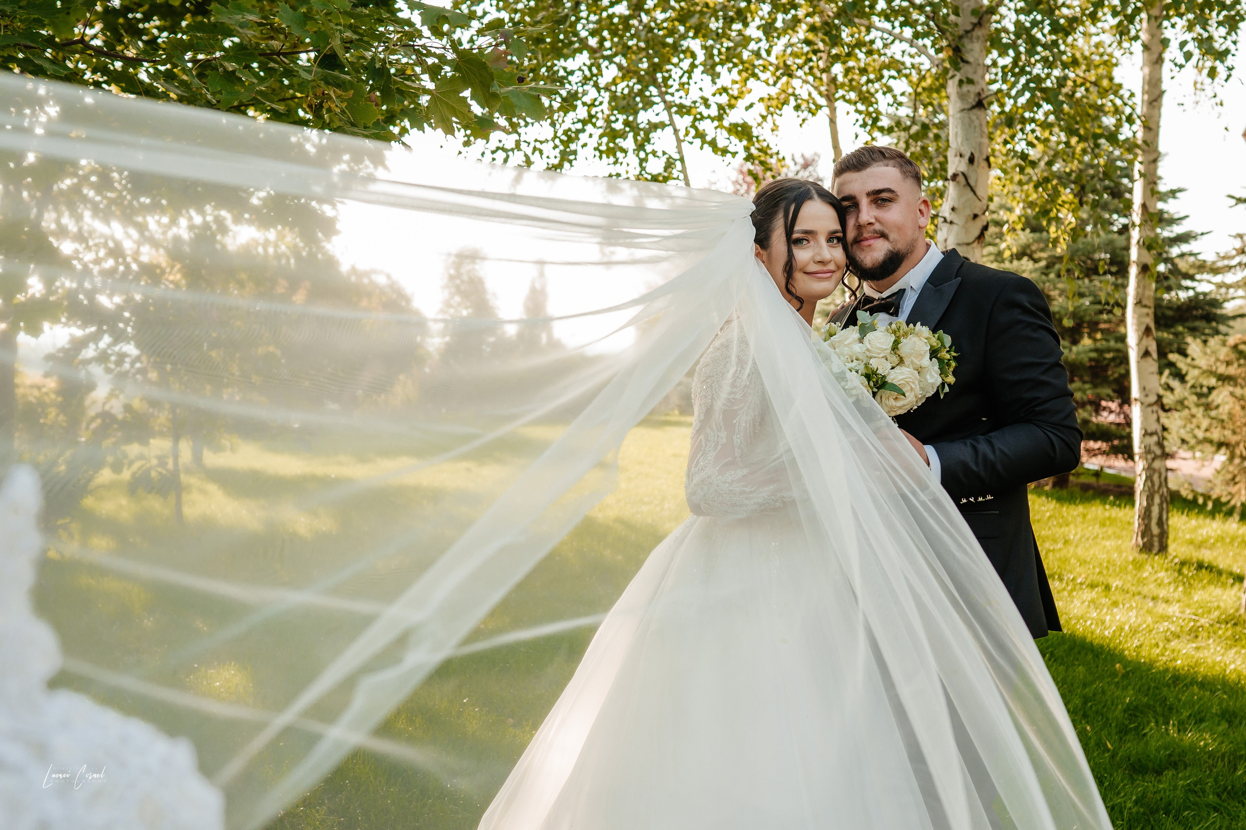 Fotograf de Nuntă Profesional — Fotografie Jurnalistică și Clasică pentru Amintiri de Neuitat. Fotograf de nuntă, corporate, botezuri, majorate și aniversări Roman, Lucaci Cornel