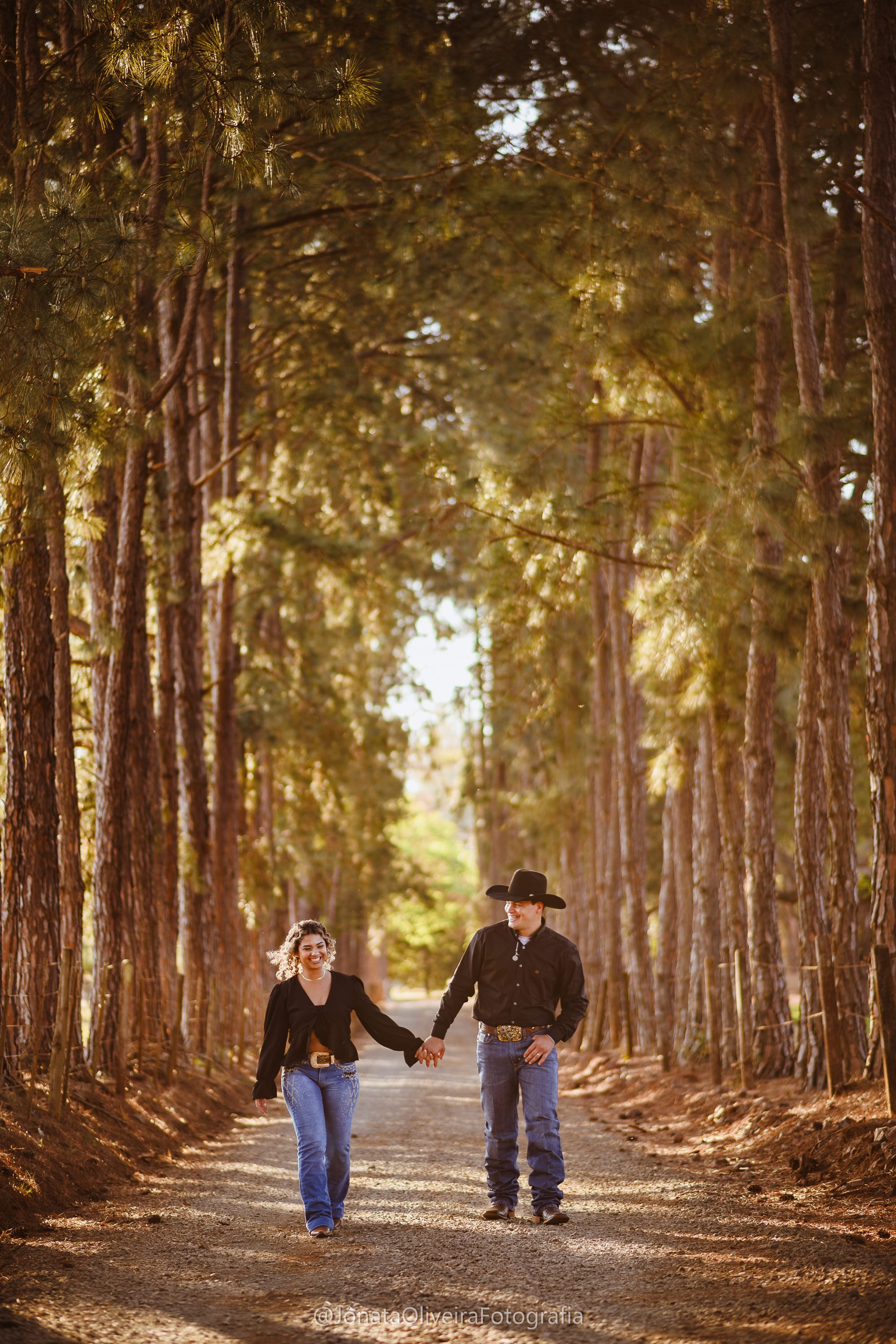 Pre Wedding Luérica e Vinicius. Fotografia de casamentos e ensaios em avaré Jônata Oliveira