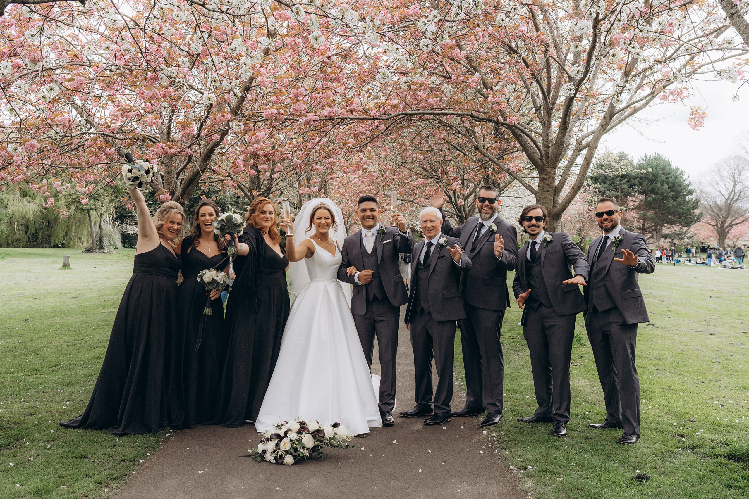 Megan & Oneias. Main