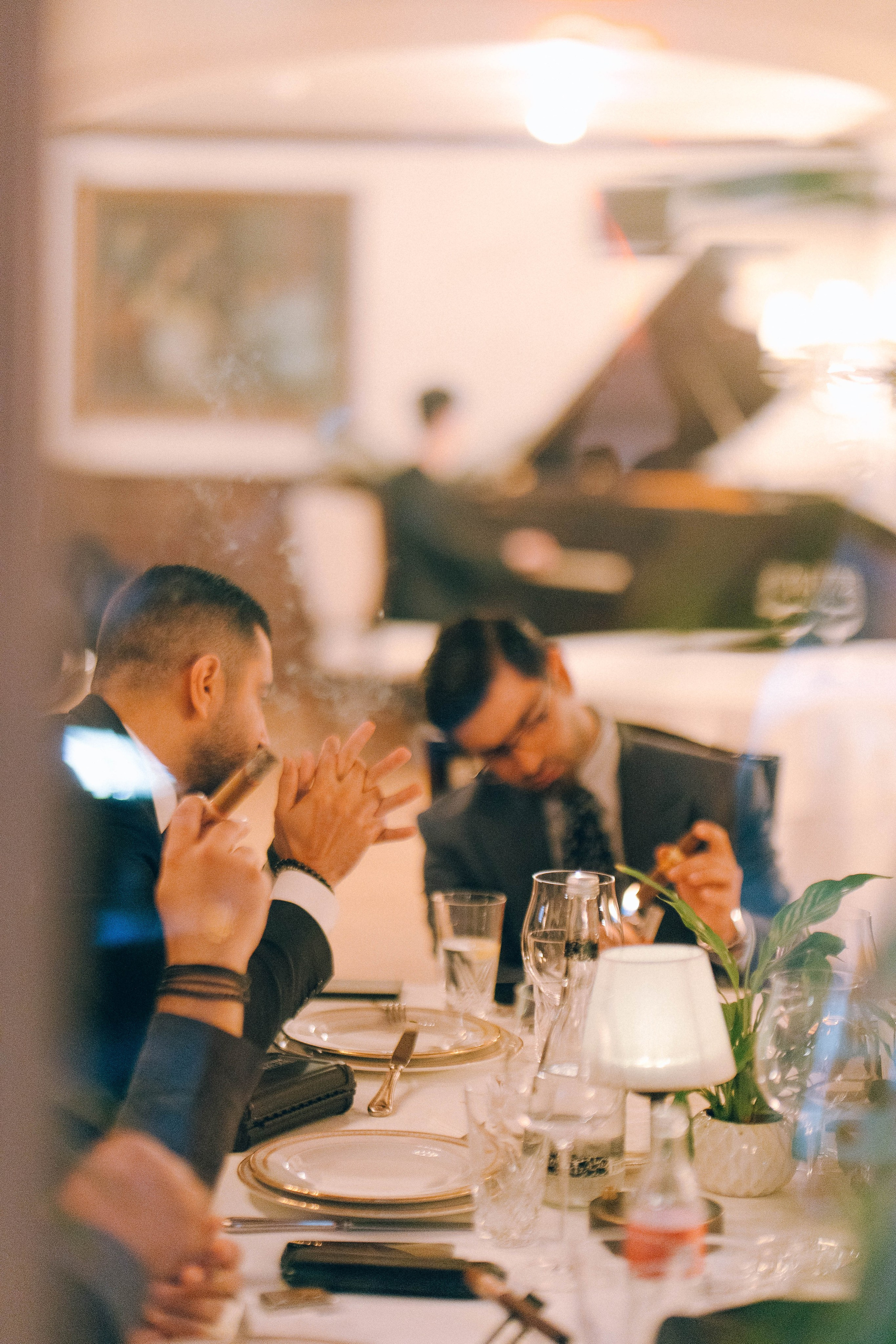 CIGAR CLUB. Wedding&Event photographer Ismail Rzayev in Baku