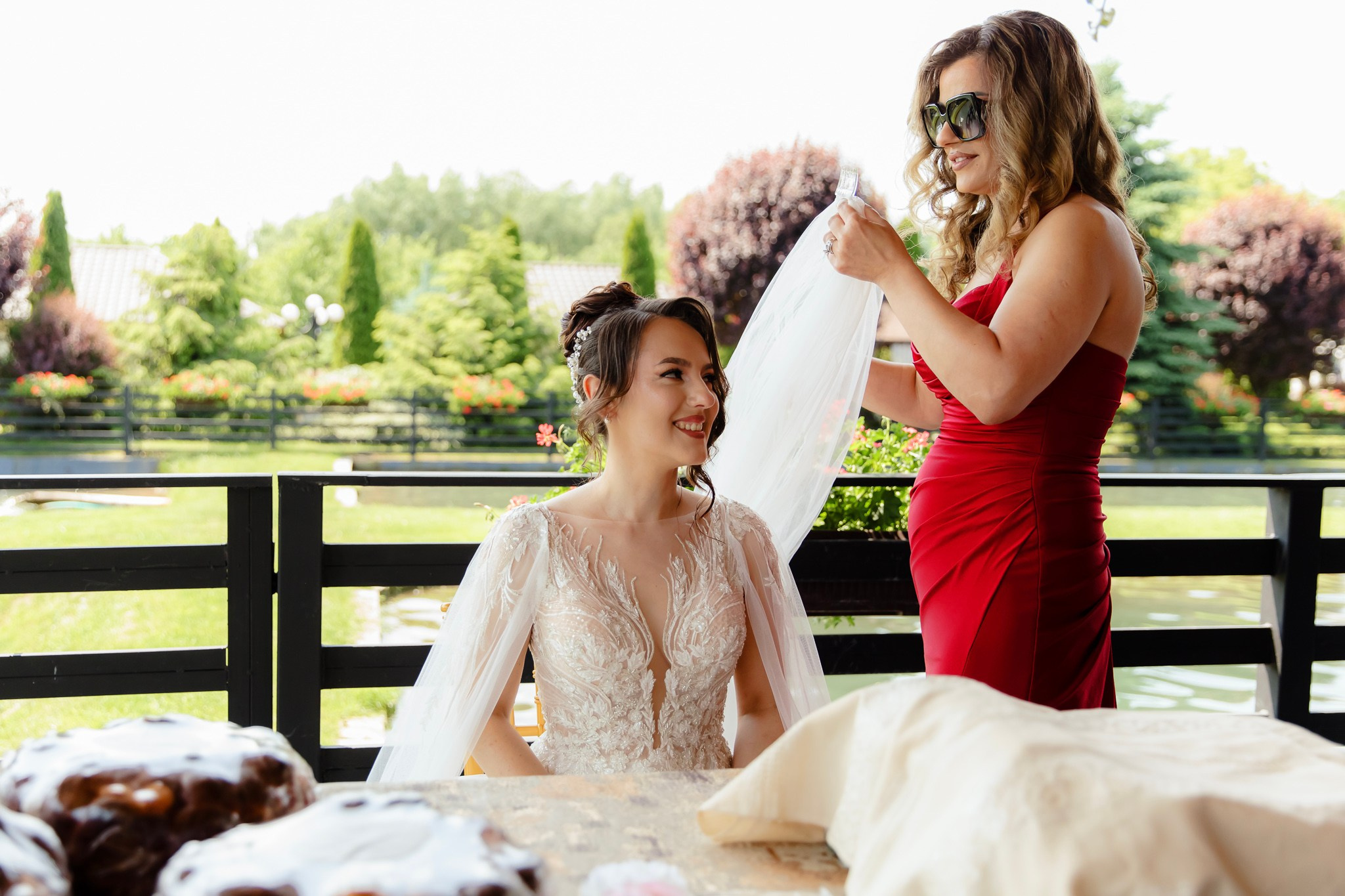 Ioana & Ionuț | Nuntă de poveste la Păstrăvăria Poiana din Mălini județul Suceava. Servicii foto-video profesionale, pentru momente de neuitat