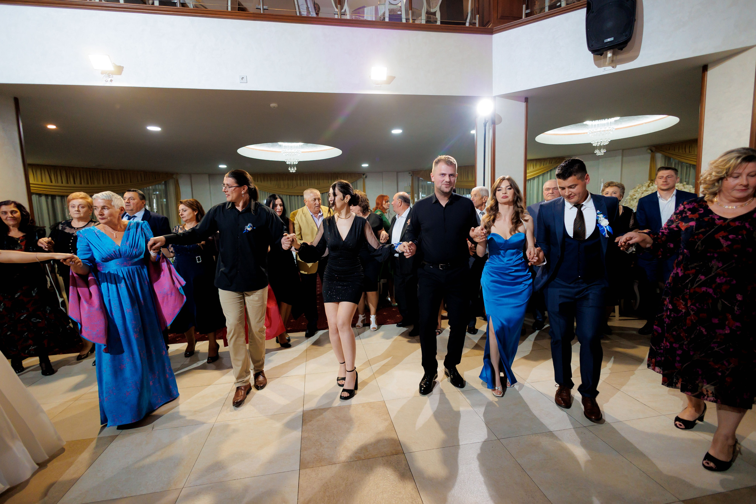Loredana & Emilian – Ziua Nunții | Videografie - fotografie Botez Suceava, Iași, Botoșani. Servicii foto-video profesionale, pentru momente de neuitat