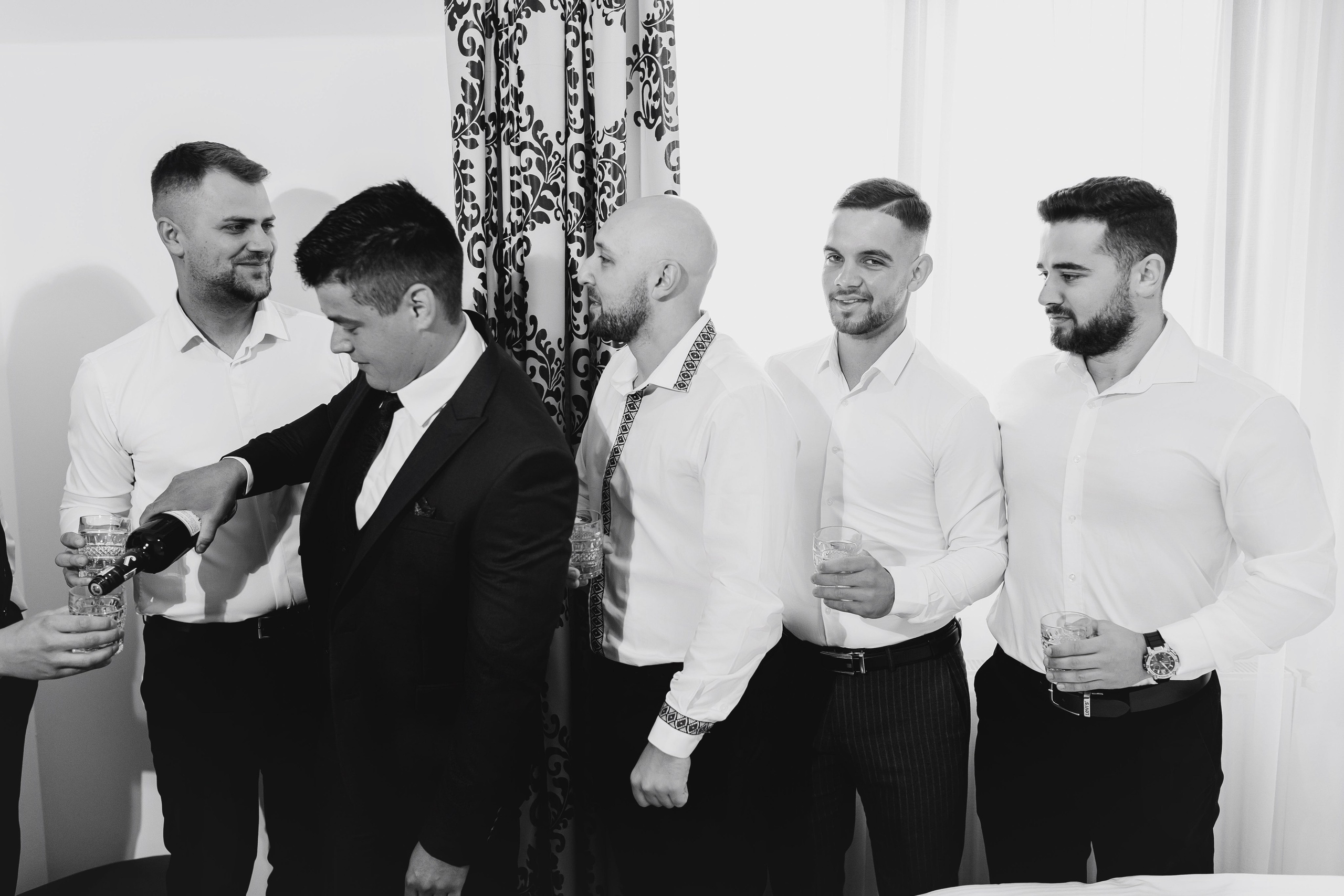 Loredana & Emilian – Ziua Nunții | Videografie - fotografie Botez Suceava, Iași, Botoșani. Servicii foto-video profesionale, pentru momente de neuitat