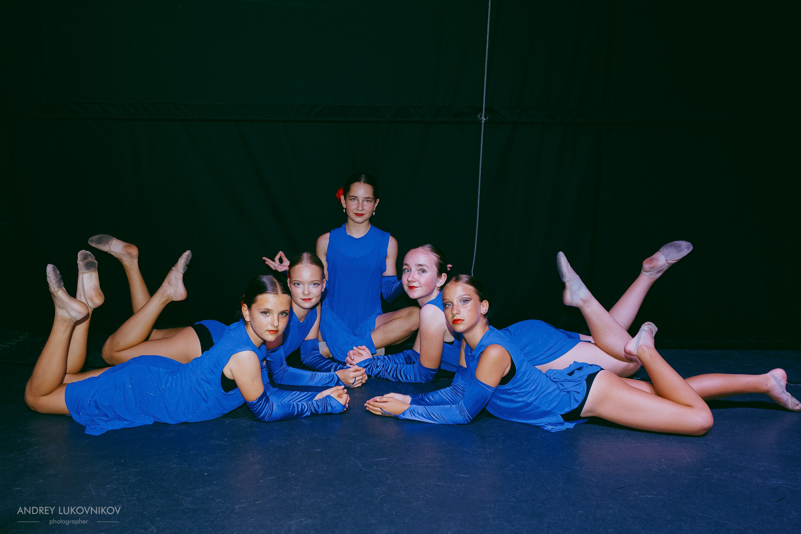 Entre bastidores del concierto final de Like Dance: momentos brillantes tras las cámaras
