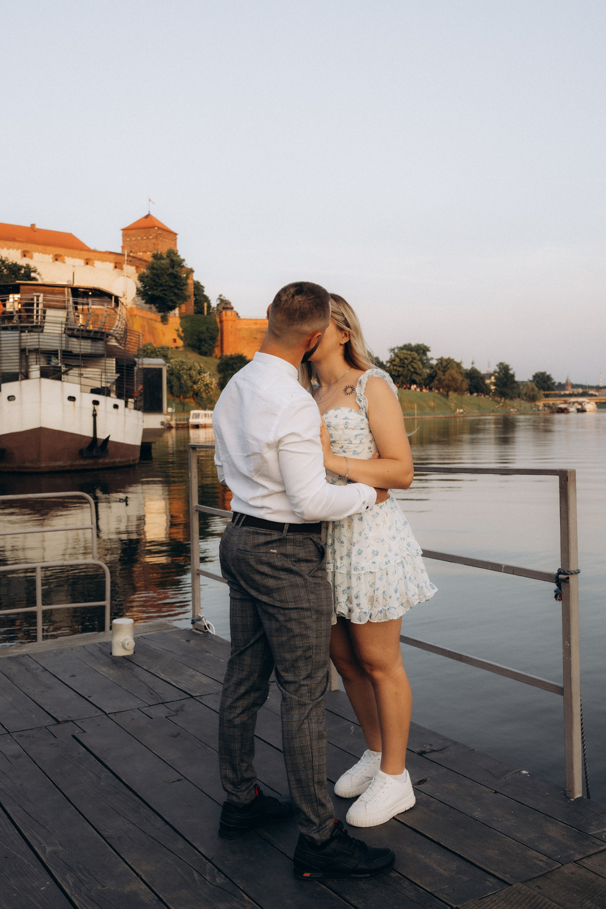 Golden Hour. Fotograf Katowice – sesje indywidualne, rodzinne, ślubne