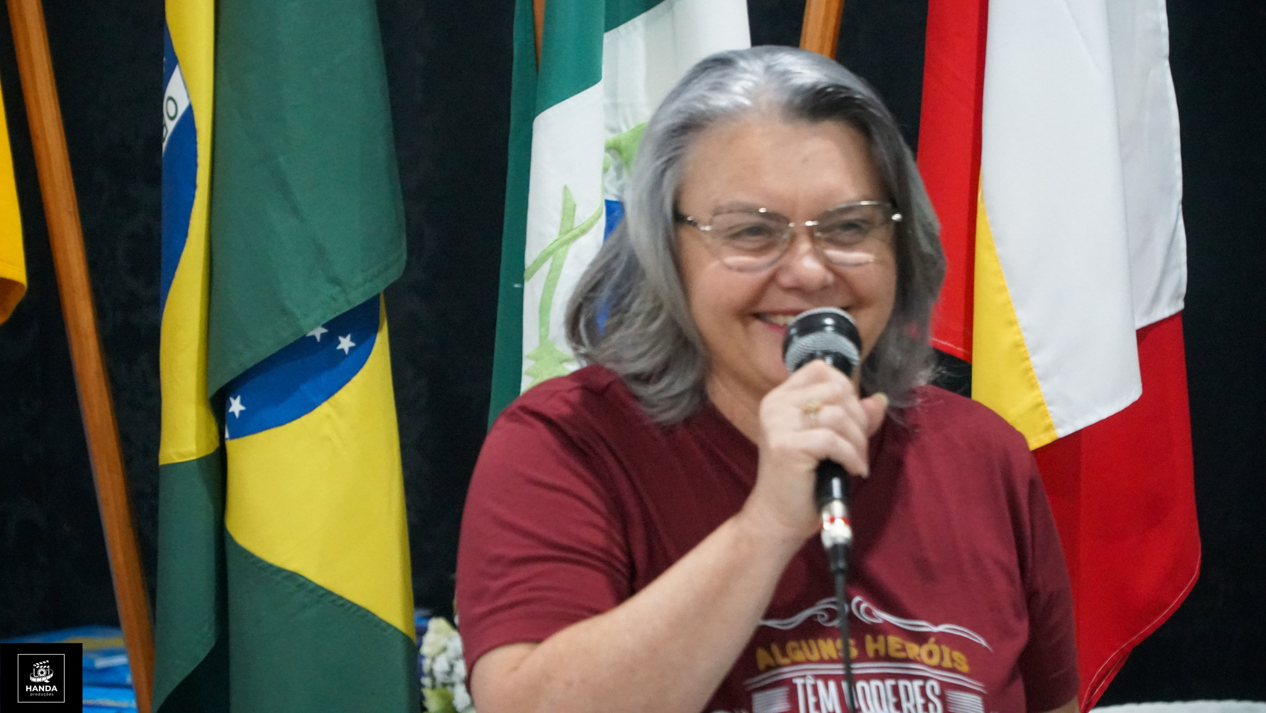 Noite autógrafos colégio Aurélio Buarque de Holanda. Handa Produções