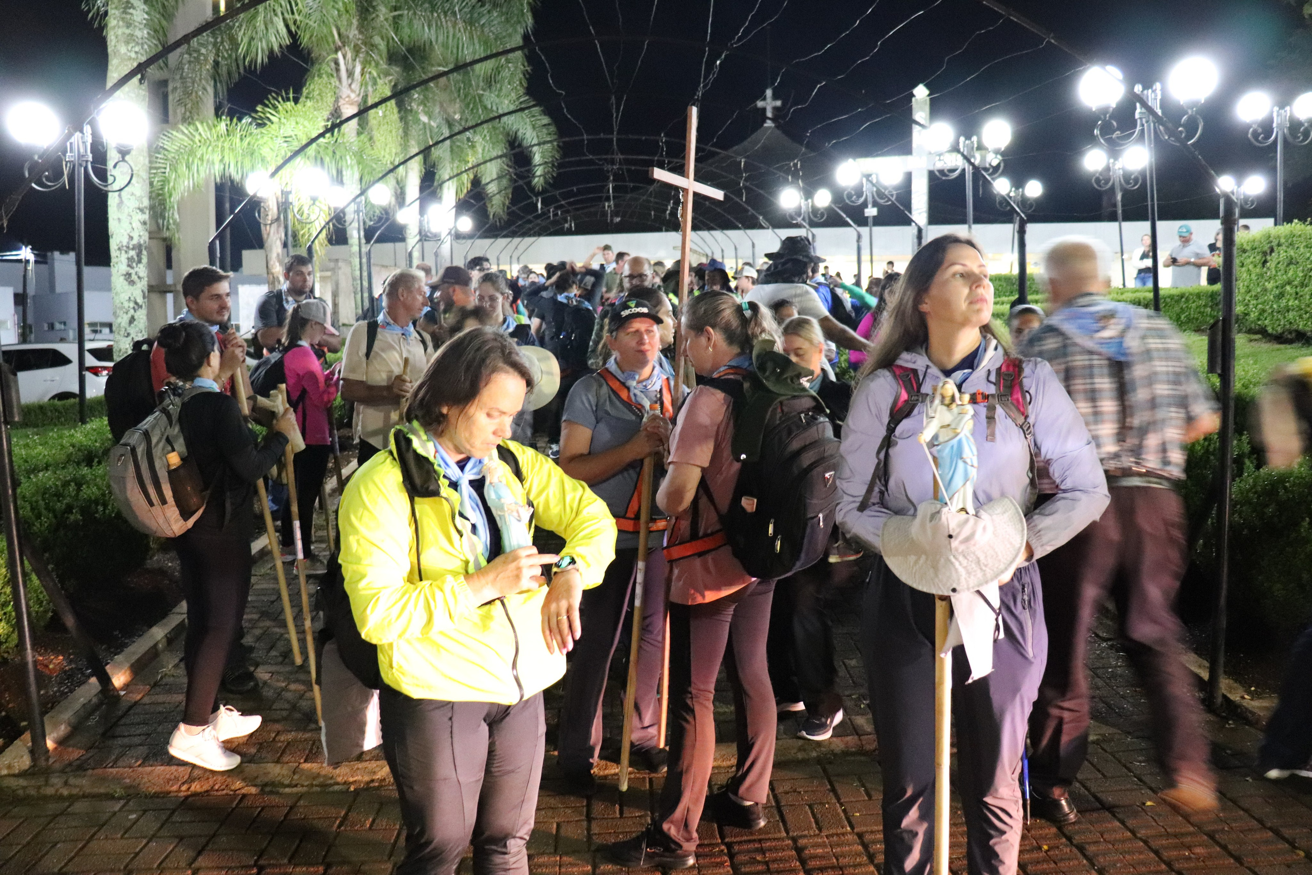 Peregrinação Nossa Senhora de Belém. Handa Produções