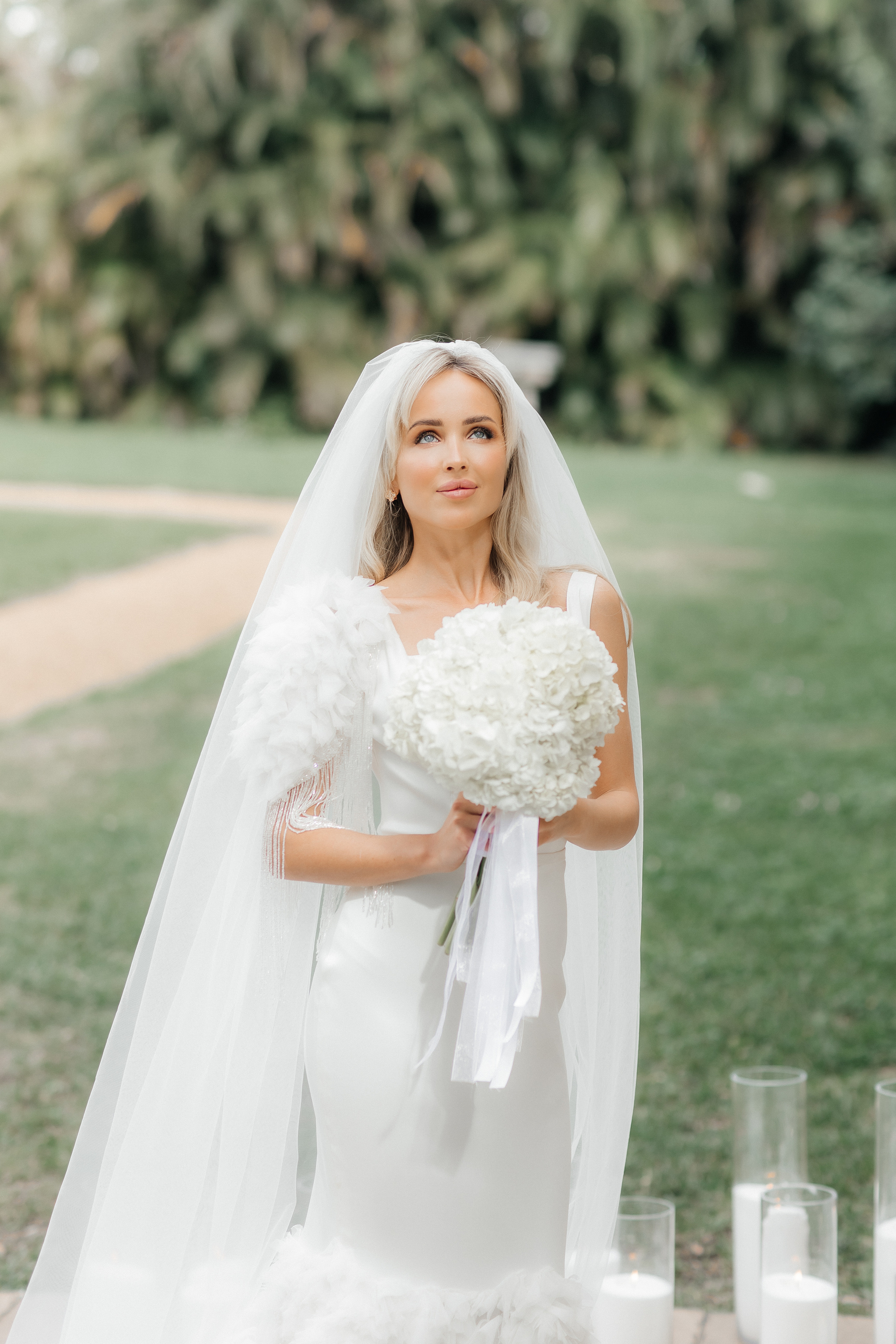 Cute Wedding at Spanish Monastery in Miami. Luxury Wedding Photography and Cinematography