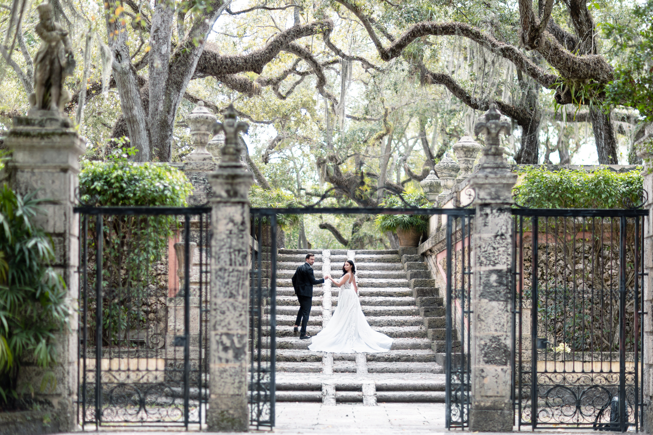 Real Weddings. Luxury Wedding Photography and Cinematography