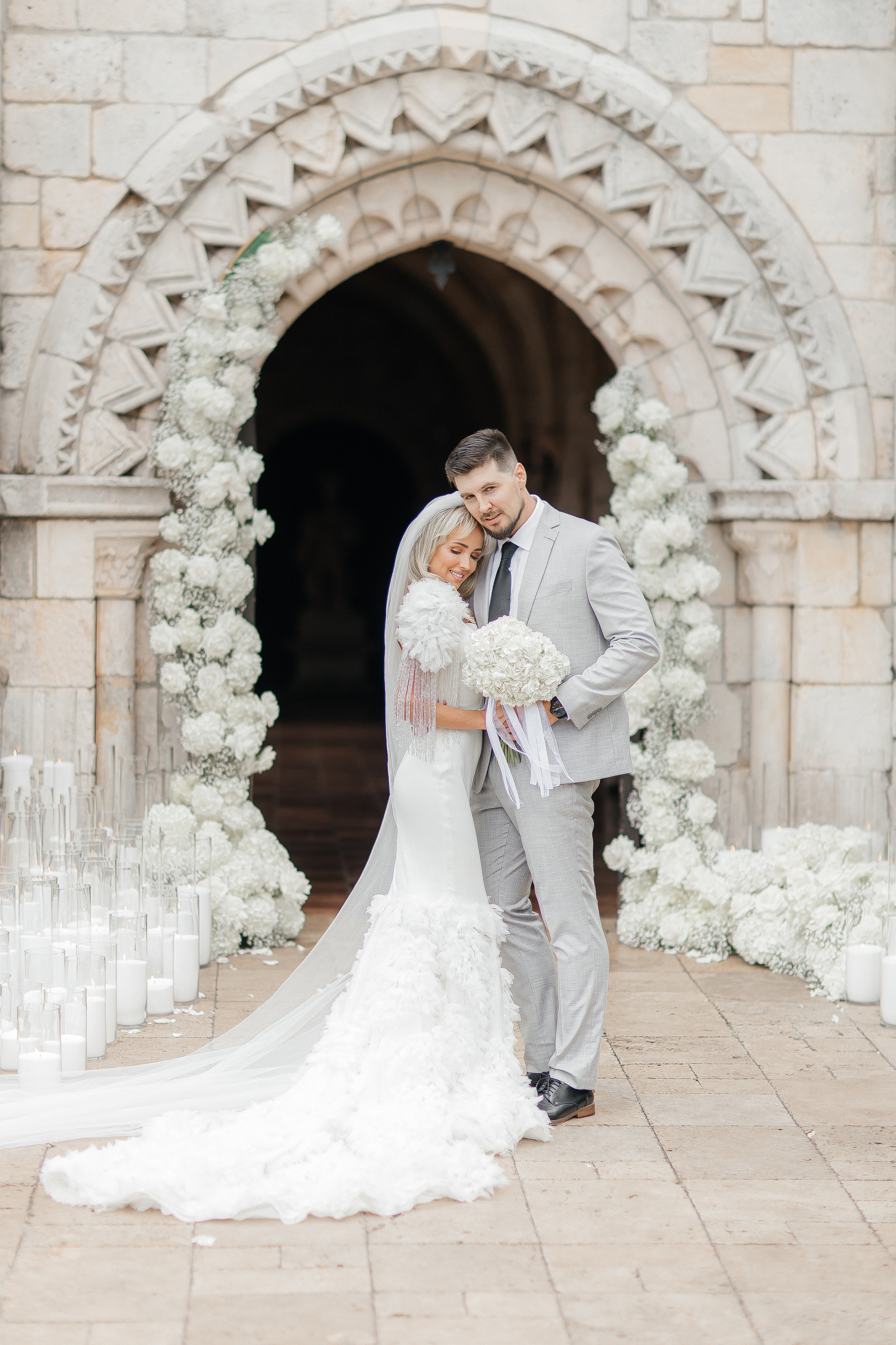 Cute Wedding at Spanish Monastery in Miami. Luxury Wedding Photography and Cinematography
