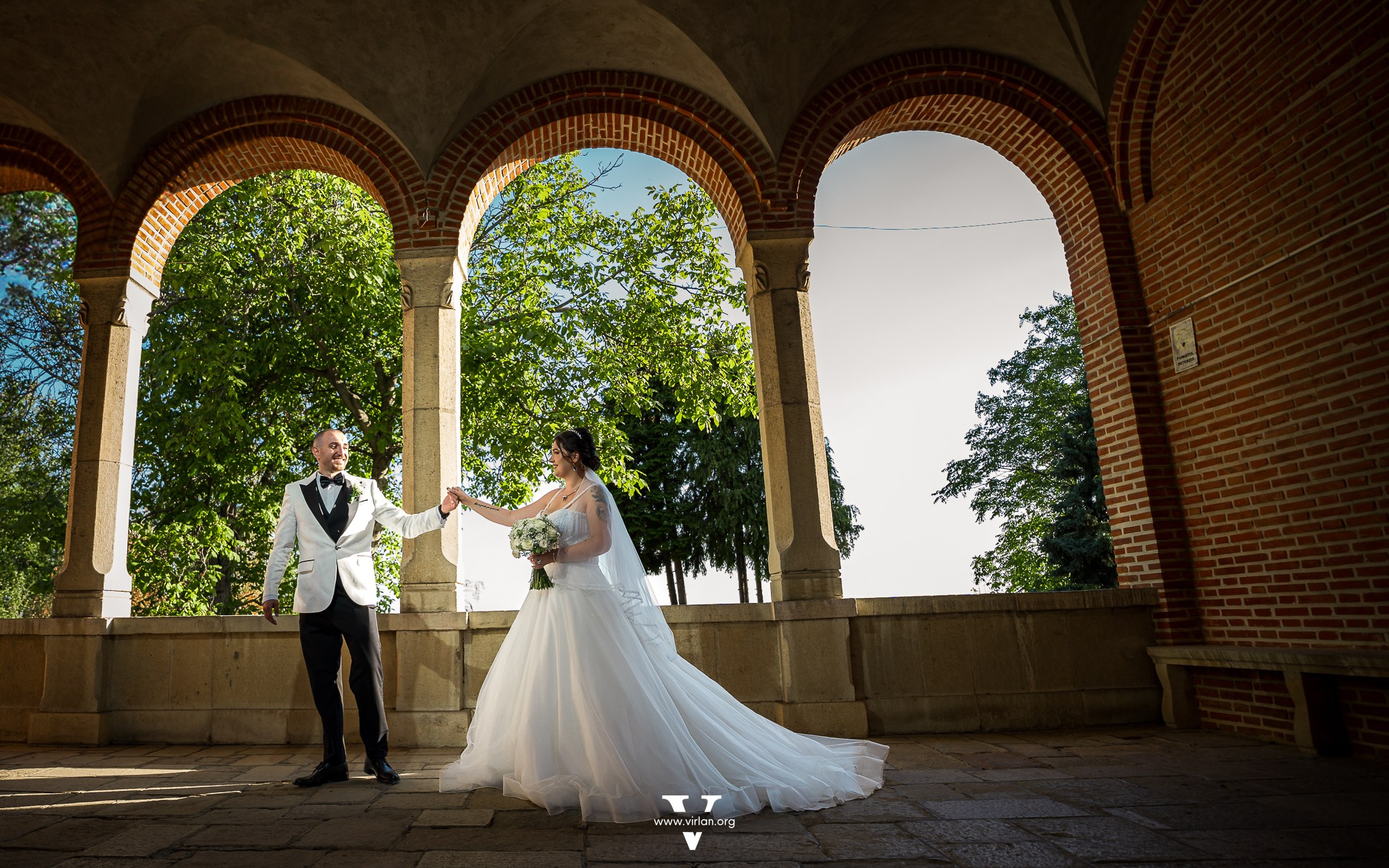 Fotografie de nunta. Cosmin Virlan - Fotograf de eveniment din Târgoviște