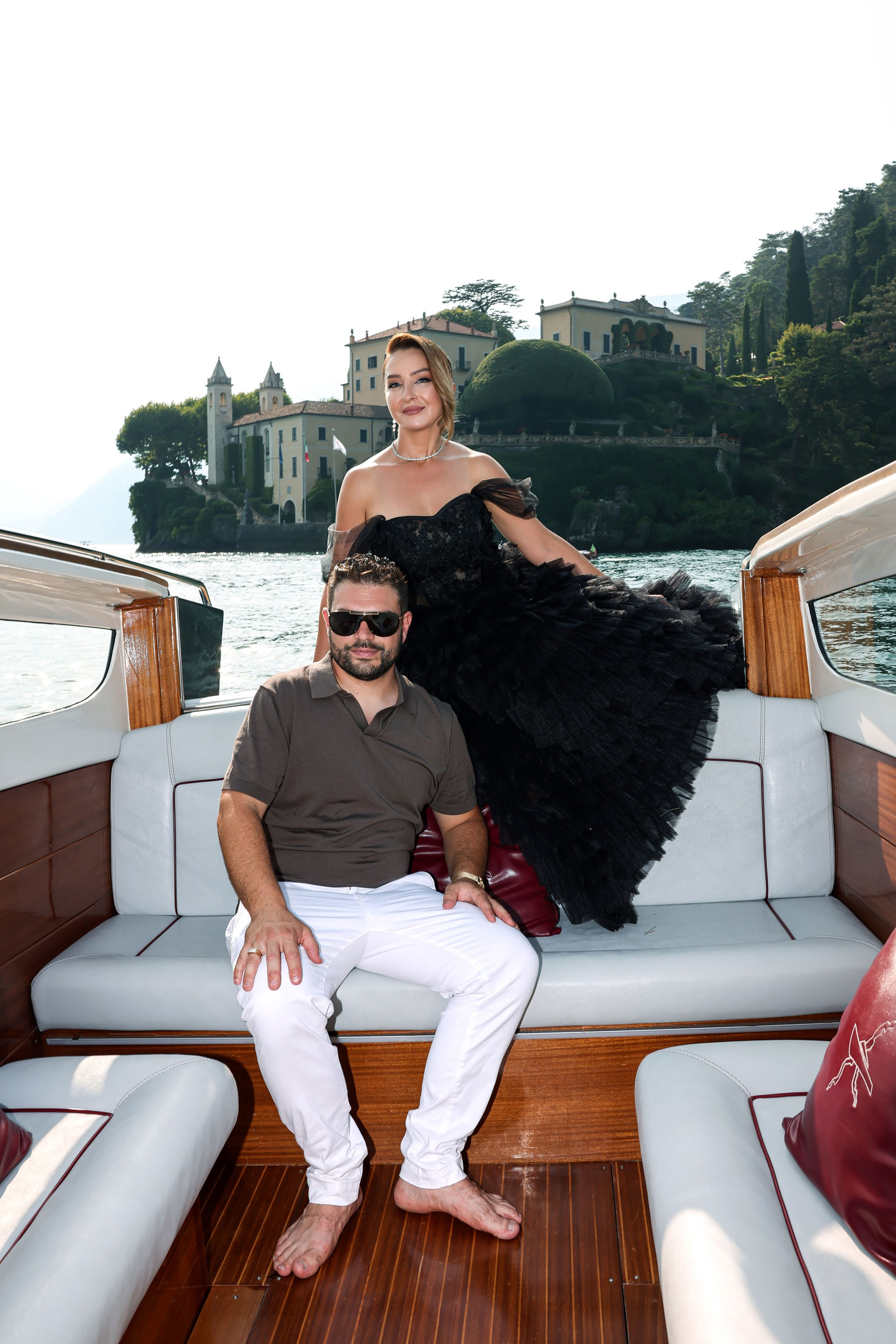 Photographer love-stories and proposals in Italy. Photographer in Milan, Como, Garda lake