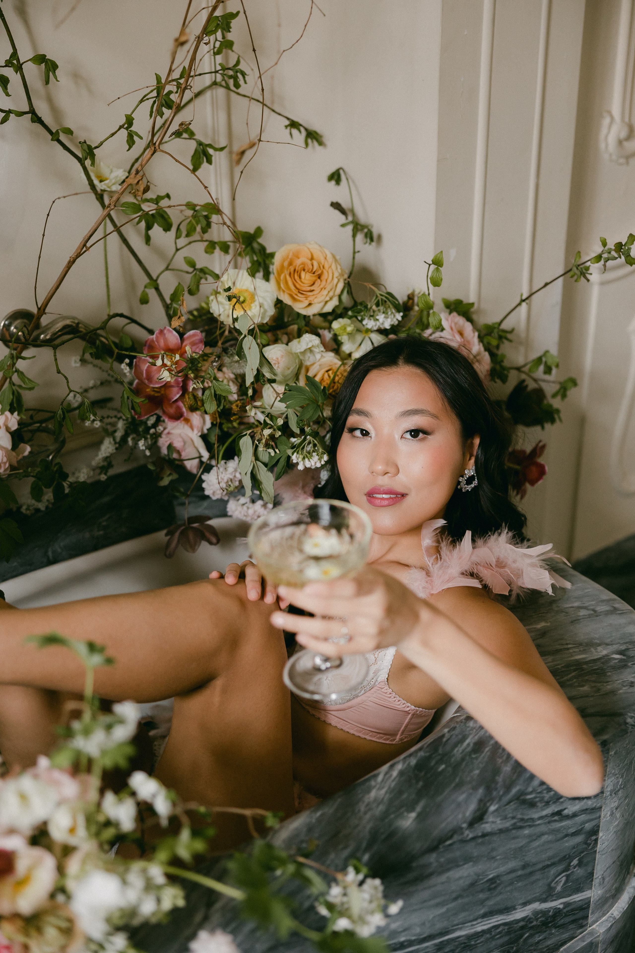 Bridal getting ready. Wedding and Family Photographer Switzerland and Italy. Valeria Diaz