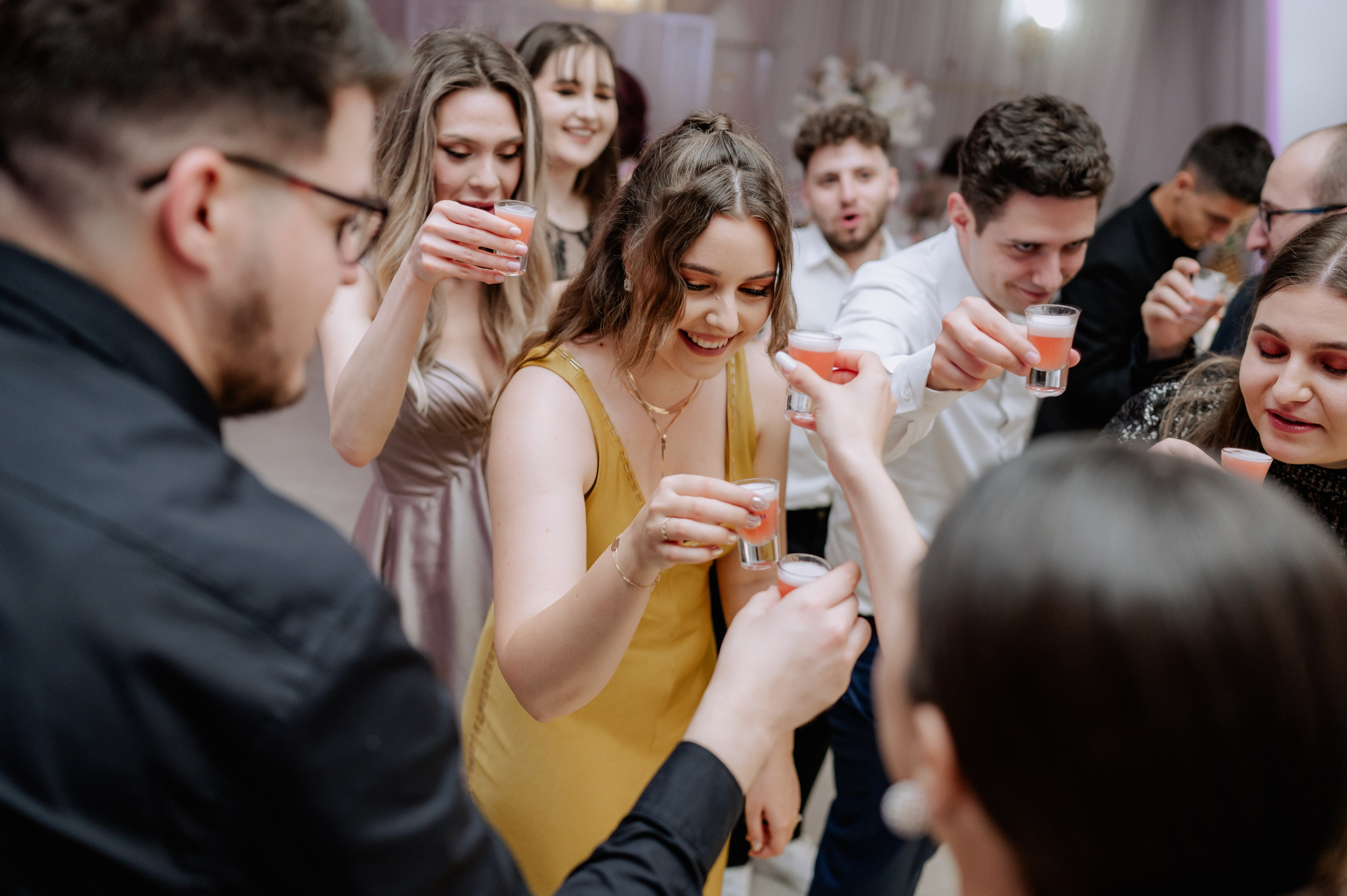 Nunta la Hotel Capitol Iasi. Proud Vision Weddings | Wedding Photography & Film — Servicii profesionale Foto Video Nunta Iasi