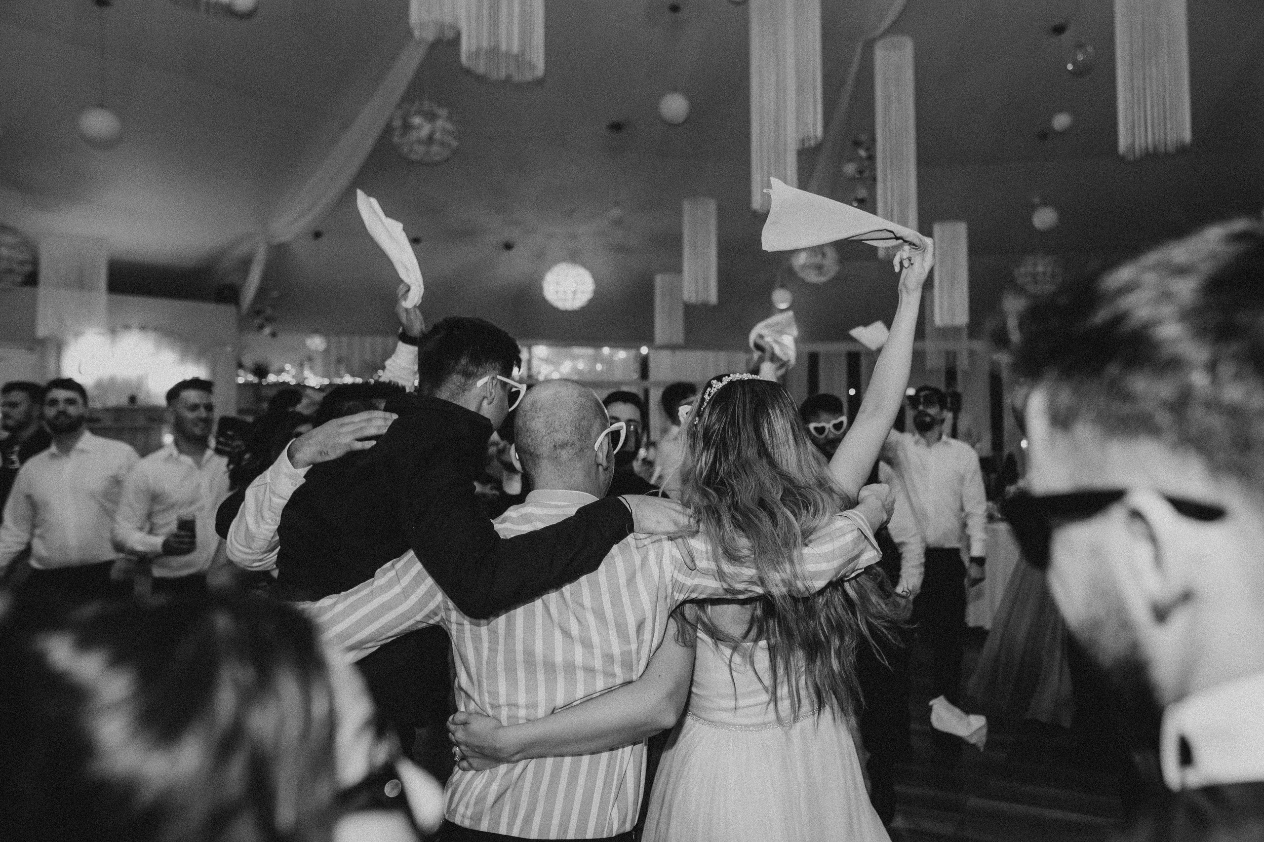 Madalina + Cosmin | Wedding day. Proud Vision Weddings | Wedding Photography & Film — Servicii profesionale Foto Video Nunta Iasi