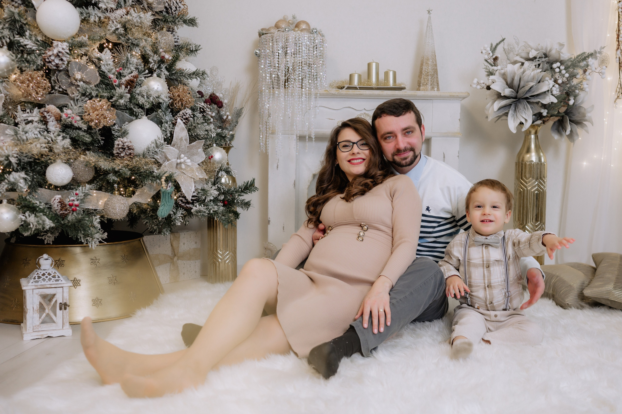 Sedinta foto craciun. Proud Vision Weddings | Wedding Photography & Film — Servicii profesionale Foto Video Nunta Iasi