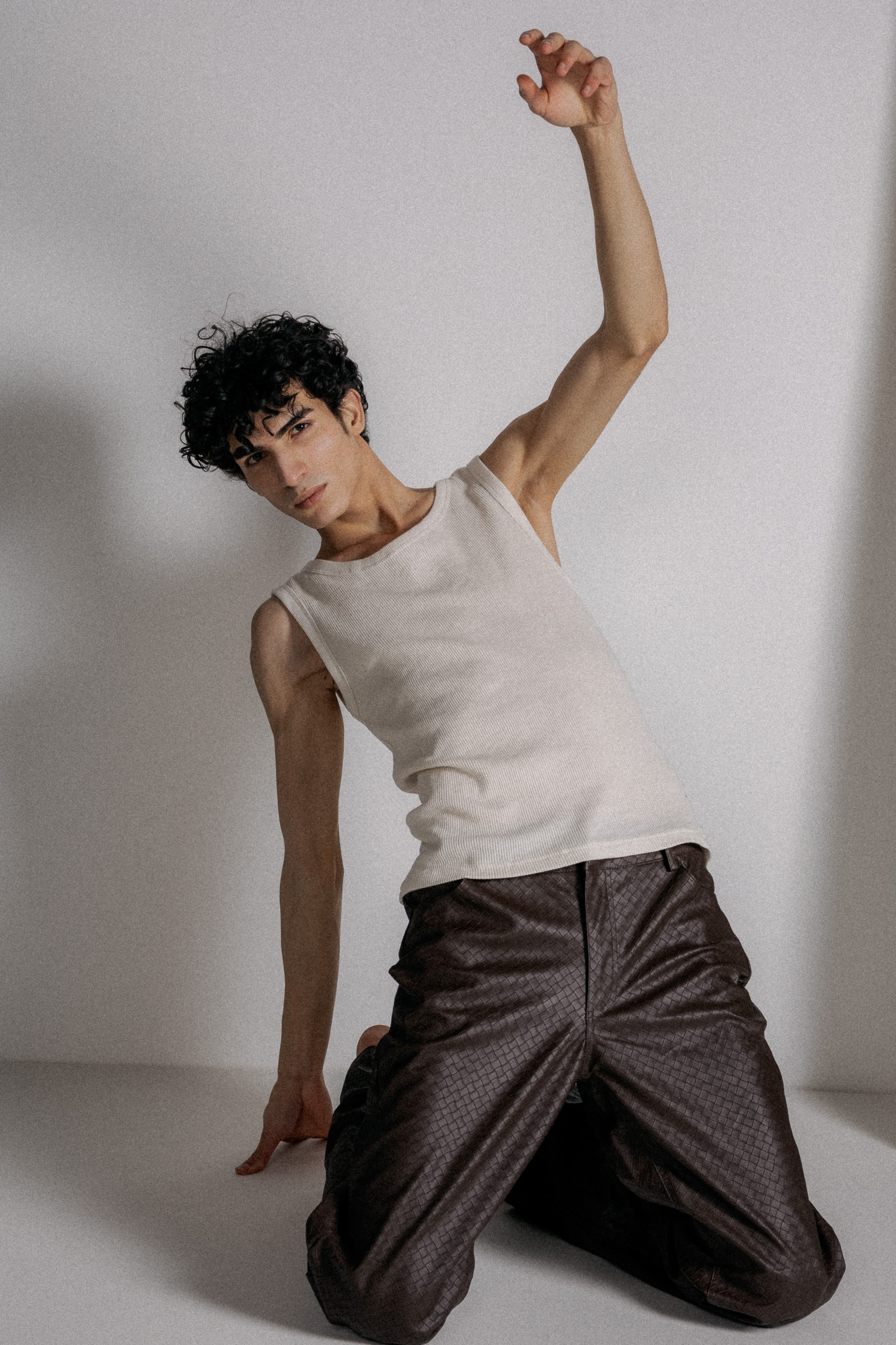 Editorial portfoliokuvaus ● Hristo. Valokuvaaja Lahti, Helsinki Elena Salonen