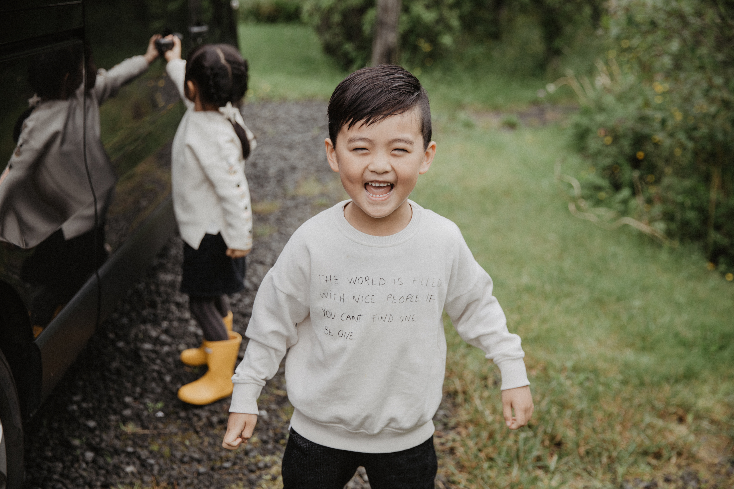 Family photoshoot at black sand beach in Iceland. Iceland elopement photographer & videographer