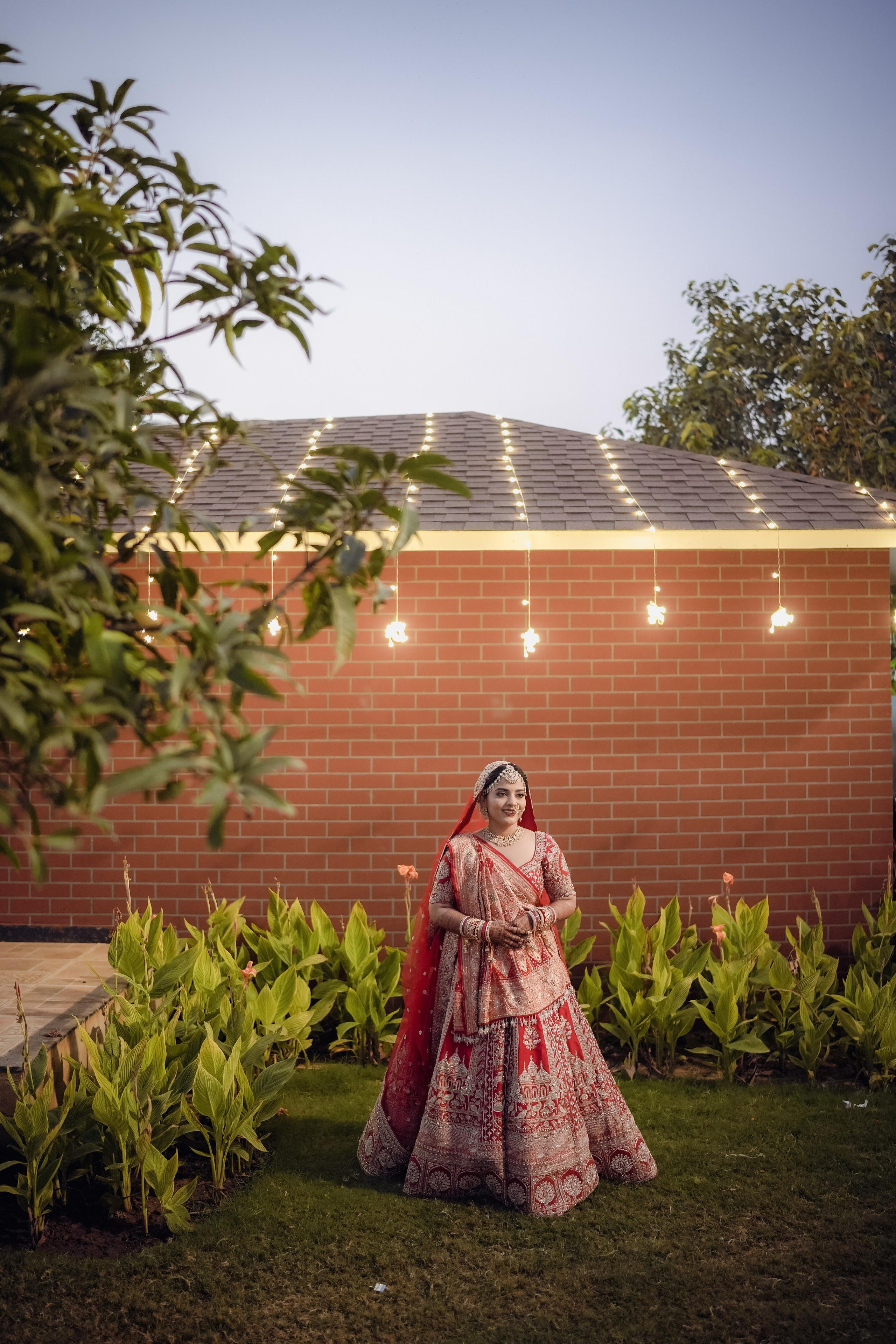 WEDDINGS. Love Emotions Weddings