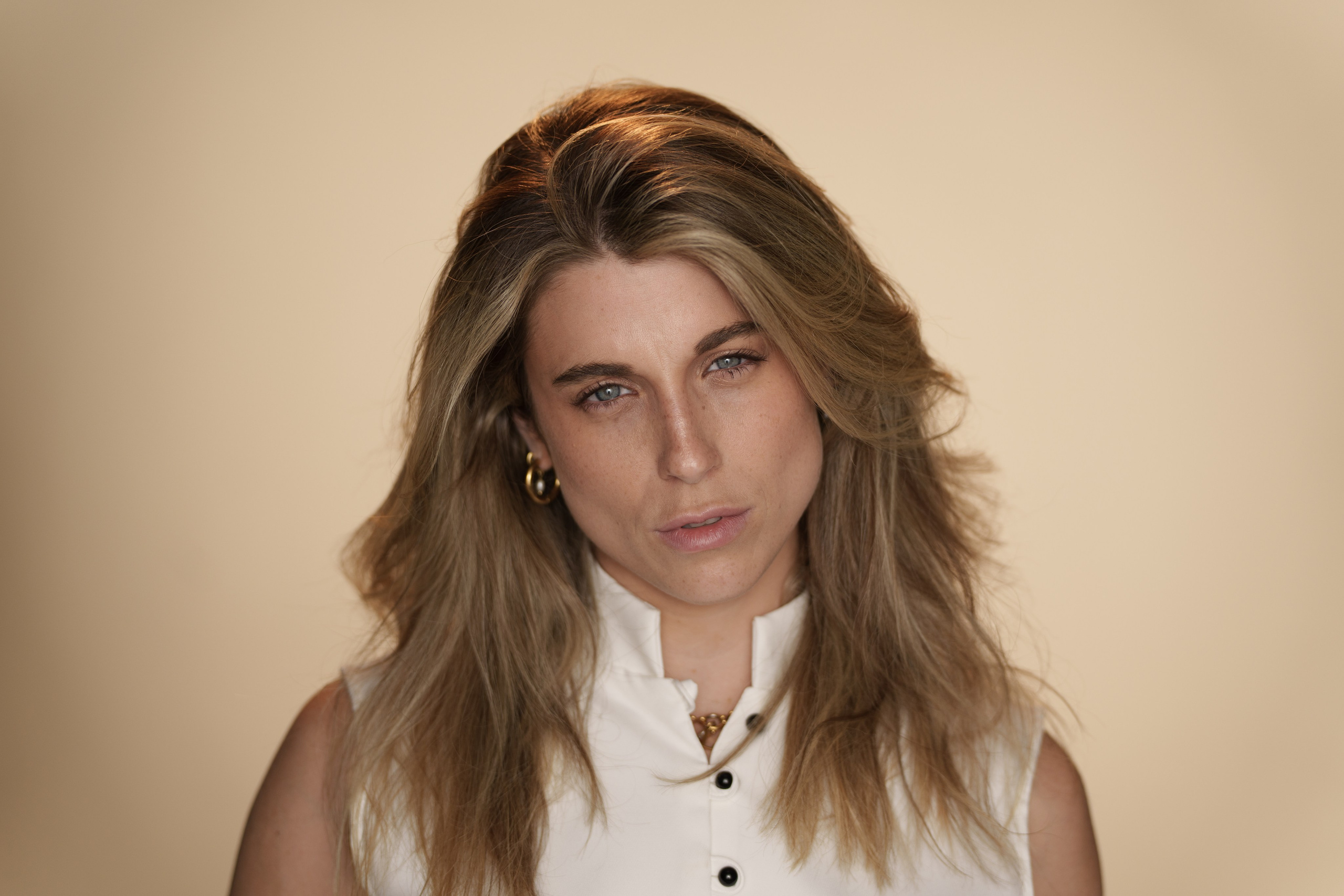 „Kölsch&Shoot“ in Cologne w/ Lisa (Set #3). URBANSTREETFILES.ART