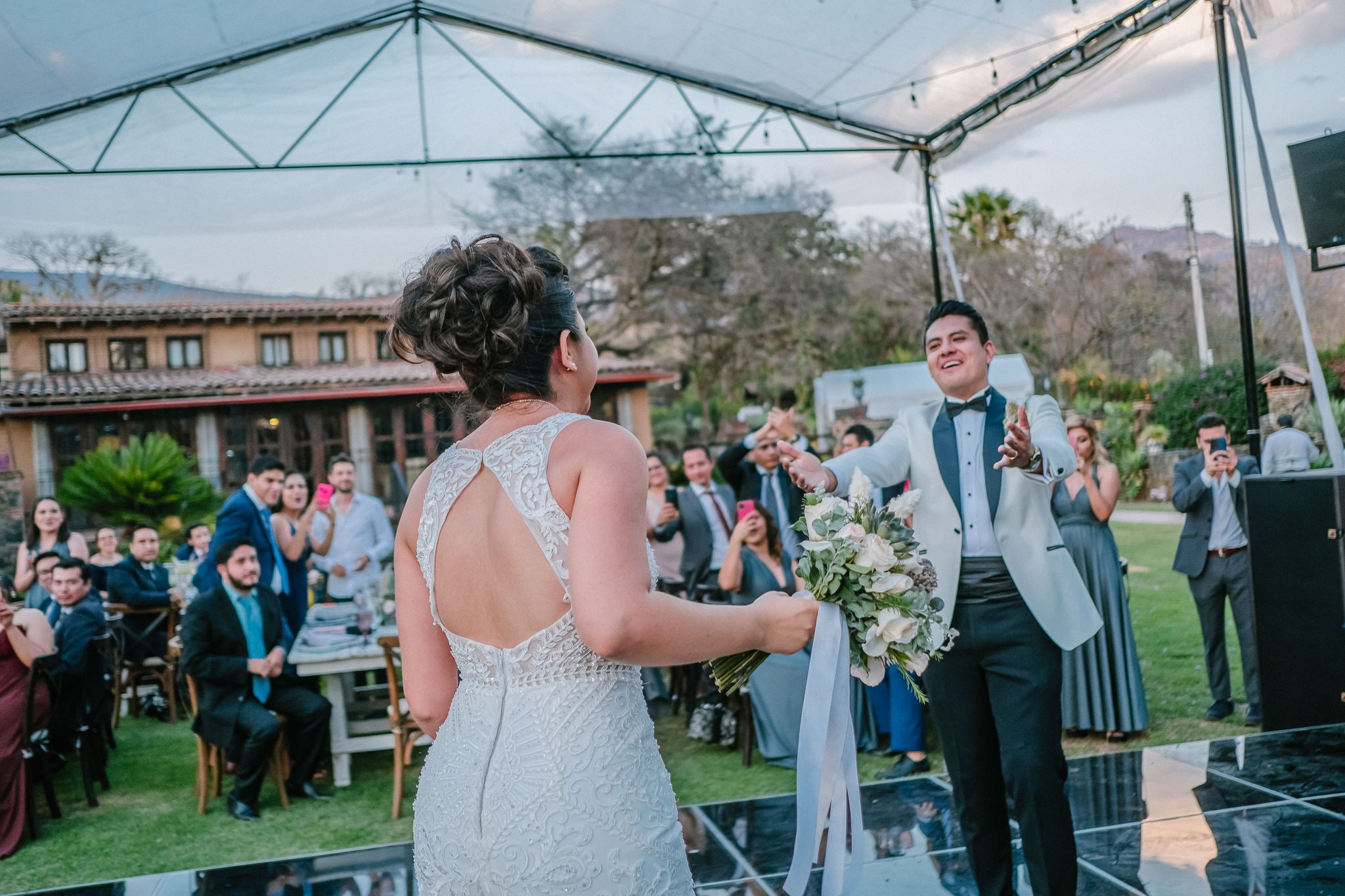 Yenisel & Raul / Tepoztlan. Wedding and family photographer in Mexico City