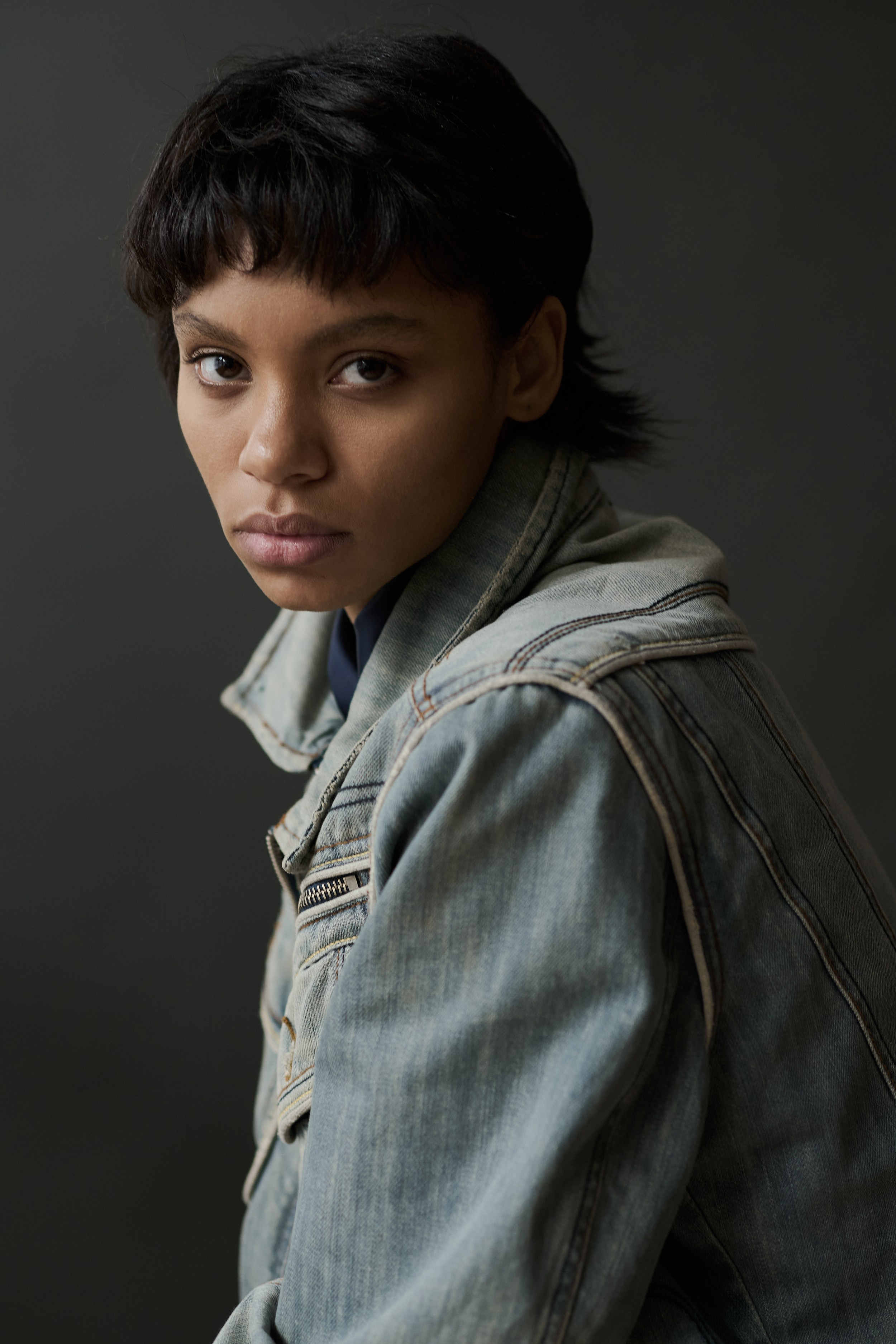 Female Actor Headshots by  photographer Victoria Ushkanova in Amsterdam Zuid studio