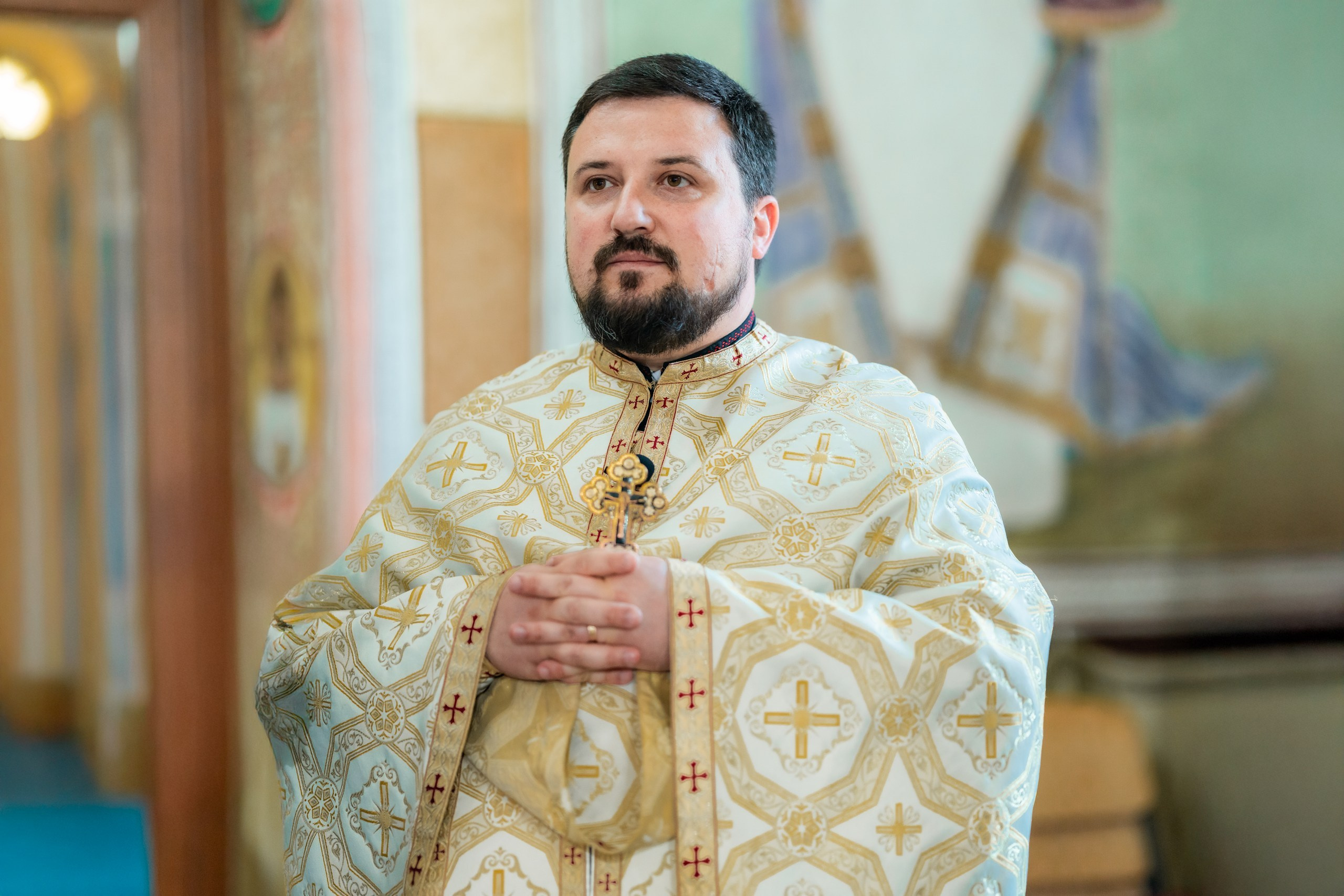 fotograf botez Miruna Parascheva, fotografie botez Botoșani, fotograf Alin Chirilă, amintiri botez, fotografii botez, botez Miruna Parascheva, fotograf copii, fotografie botez în Botoșani-alt="botez Miruna Parascheva, fotografie botez Alin Chirilă, amintiri botez, fotografii emoționante botez Botoșani"-- fotografii-botez-bebelus- amintiri-botez-micuț- moment-sfânt-crestinare- fotografie-emotionanta-botez- detalii-botez-bebelusi- parinti-fericiti-la-botez- fotograf-botez-profesionist- botez-in-biserica-ortodoxa- micuț-botezat-cu-emoție- zâmbete-și-lacrimi-la-botez- bebeluș-la-cristelniță- decor-botez-colorat- botez-cu-dragoste-și-credință- emotie-pura-la-botez- fotograf-botez-botosani- botez-iasi-suceava-fotograf- amintiri-nepretuite-botez