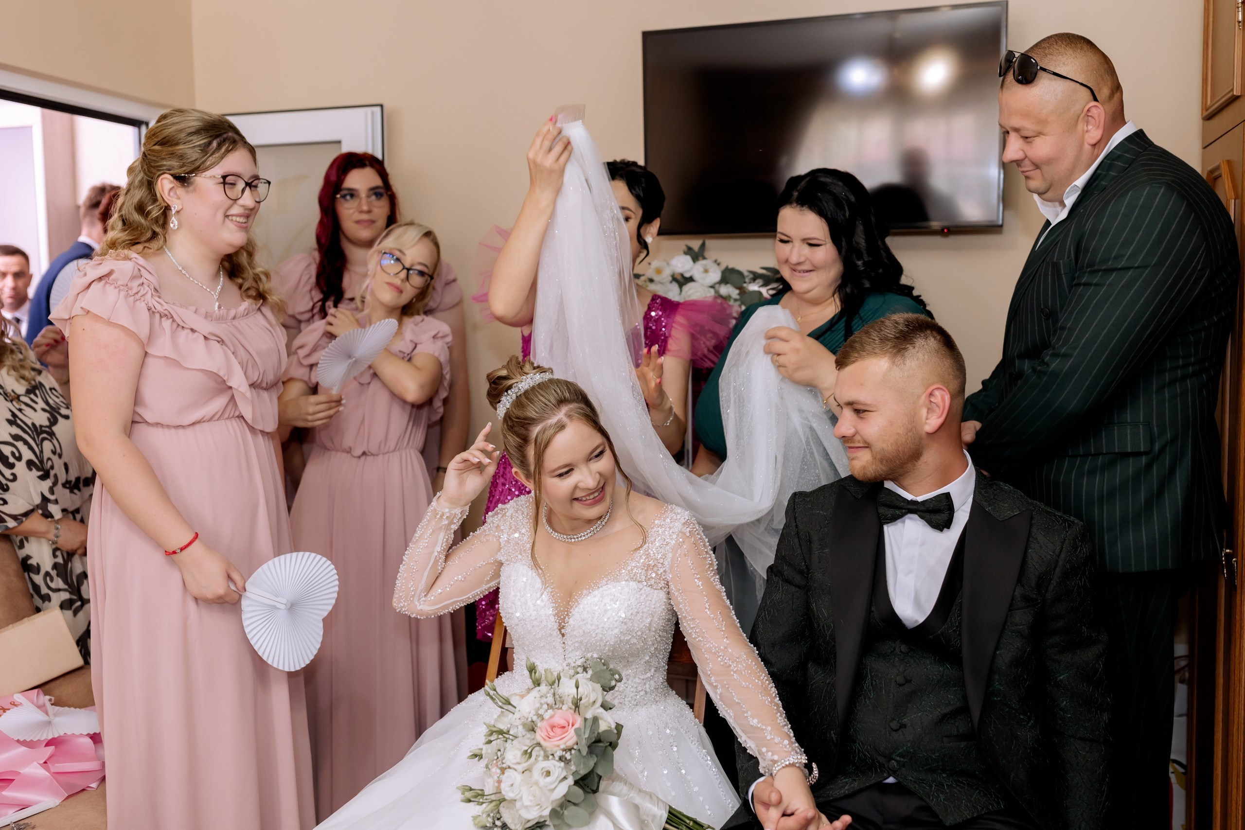 * fotograf stare civilă Siret* fotograf Bucovina* fotograf nuntă Suceava* fotograf Iași Botoșani* stare civilă tradițională* ie românească nuntă* AlinoFotoStudio* fotograf Andrei și Andreea- Alin Chirilă fotograf – stare civilă Siret, Suceava, Andrei și Andreea în ie tradițională, poveste spusă prin fotografiefotograf stare civilă Siret Suceava Alin Chirilă – miri îmbrăcați în costum tradițional bucovineanAlin Chirilă fotograf nuntă Siret Suceava – stare civilă autentică în Bucovina, emoții realefotograf Siret Suceava Alin Chirilă – Andrei și Andreea la starea civilă în ie tradiționalăstare civilă Siret fotograf Alin Chirilă – cadre naturale cu miri în costum popular din Bucovinafotograf nuntă Siret Suceava Alin Chirilă – povestitor prin fotografie, moment emoționant la starea civilăAlin Chirilă fotograf stare civilă Siret – iubire autentică surprinsă în stil documentarfotograf Bucovina Siret Alin Chirilă – stare civilă în ie tradițională, cadre pline de emoțieAlin Chirilă fotograf Suceava – Andrei și Andreea spun DA la starea civilă în Siretfotograf stare civilă Suceava Siret Alin Chirilă – poveste de iubire în stil tradițional românesc - Alin Chirilă fotograf profesionist, AlinoFotoStudio, fotograf evenimente Siret, Suceava County, Iași, Bacău County, Botoșani, Neamț County, fotograf nunți, botezuri, cununii civile, portrete și momente autentice surprinse elegant.- Alin Chirilă surprinde momente elegante de nuntă și evenimente speciale prin AlinoFotoStudio, fotograf disponibil în Siret, Suceava County, Iași, Bacău County, Botoșani și Neamț County, specializat în nunți, botezuri și cununii civile. - Alin Chirilă fotograf profesionist, AlinoFotoStudio, fotograf nuntă și evenimente în Siret, Suceava, Iași, Bacău, Botoșani și Piatra Neamț, fotograf nunți, botezuri, cununie civilă, ședințe foto, trash the dress, logodnă, familie, portrete și fotografii autentice. - AlinoFotoStudio by Alin Chirilă, fotograf evenimente premium în Suceava County, Iași County, Bacău County, Botoșani County și Neamț County, fotograf de familie, fotograf ceremonii religioase, petreceri și momente emoționante. - Alin Chirilă fotograf, povestitor prin fotografie, servicii foto profesionale pentru mireasă, mire, pregătiri nuntă, biserică, restaurant, valsul mirilor, tradiții românești și amintiri de neuitat în Moldova.