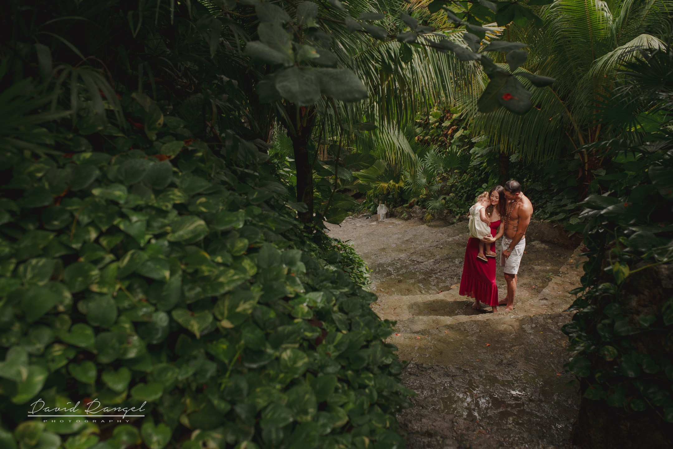 Monique and Rio on their family shoot at the iconic and unique Atik Tulum. Destination wedding photographer based in Cancun and Riviera Maya with service worldwide