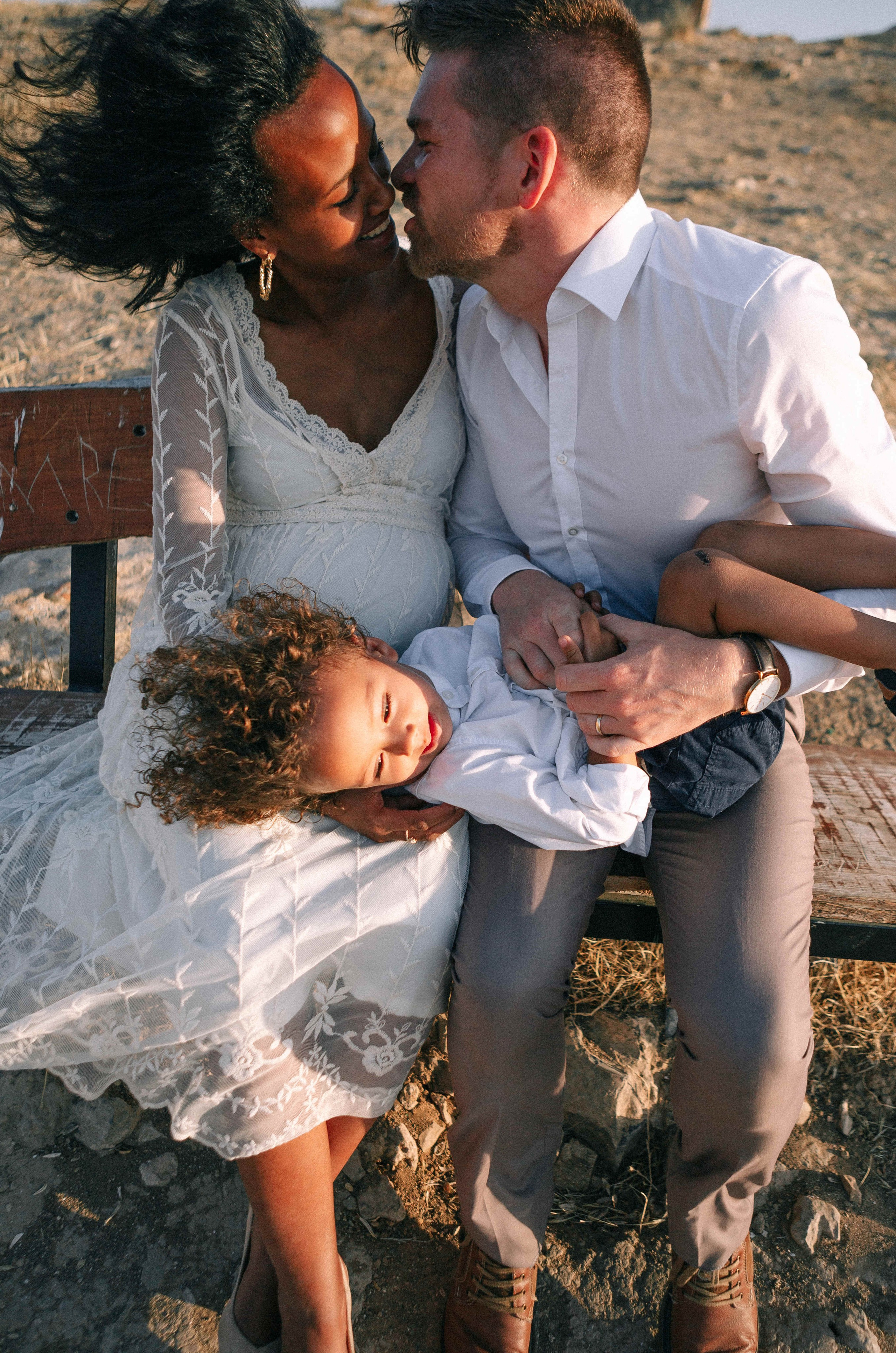 PHOTO SESSION IN THE DESERT NEAR MAALE ADUMIM. PHOTOGRAPHER IN ISRAEL