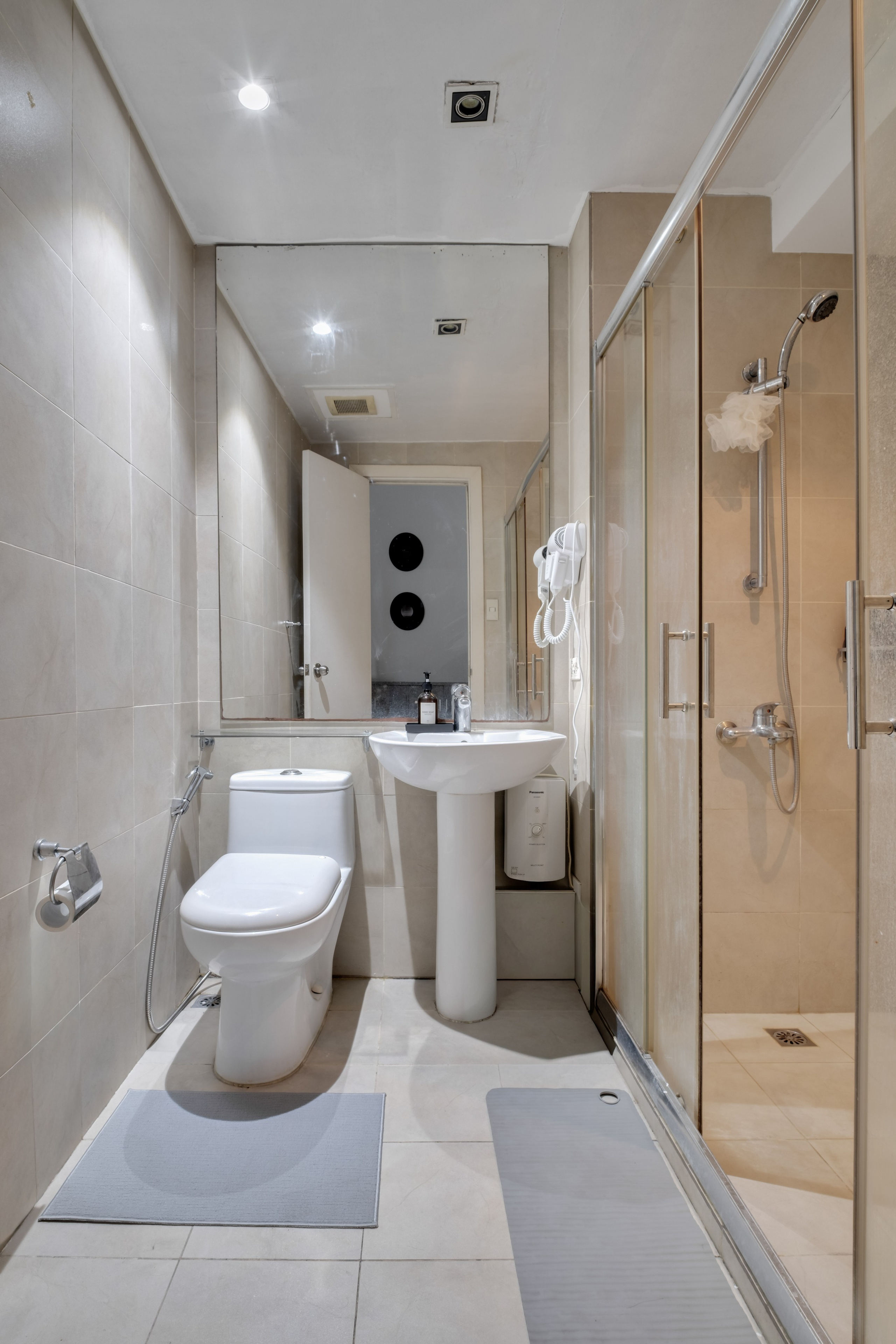 NOIRÉ Aloure Suites // Interior shoot