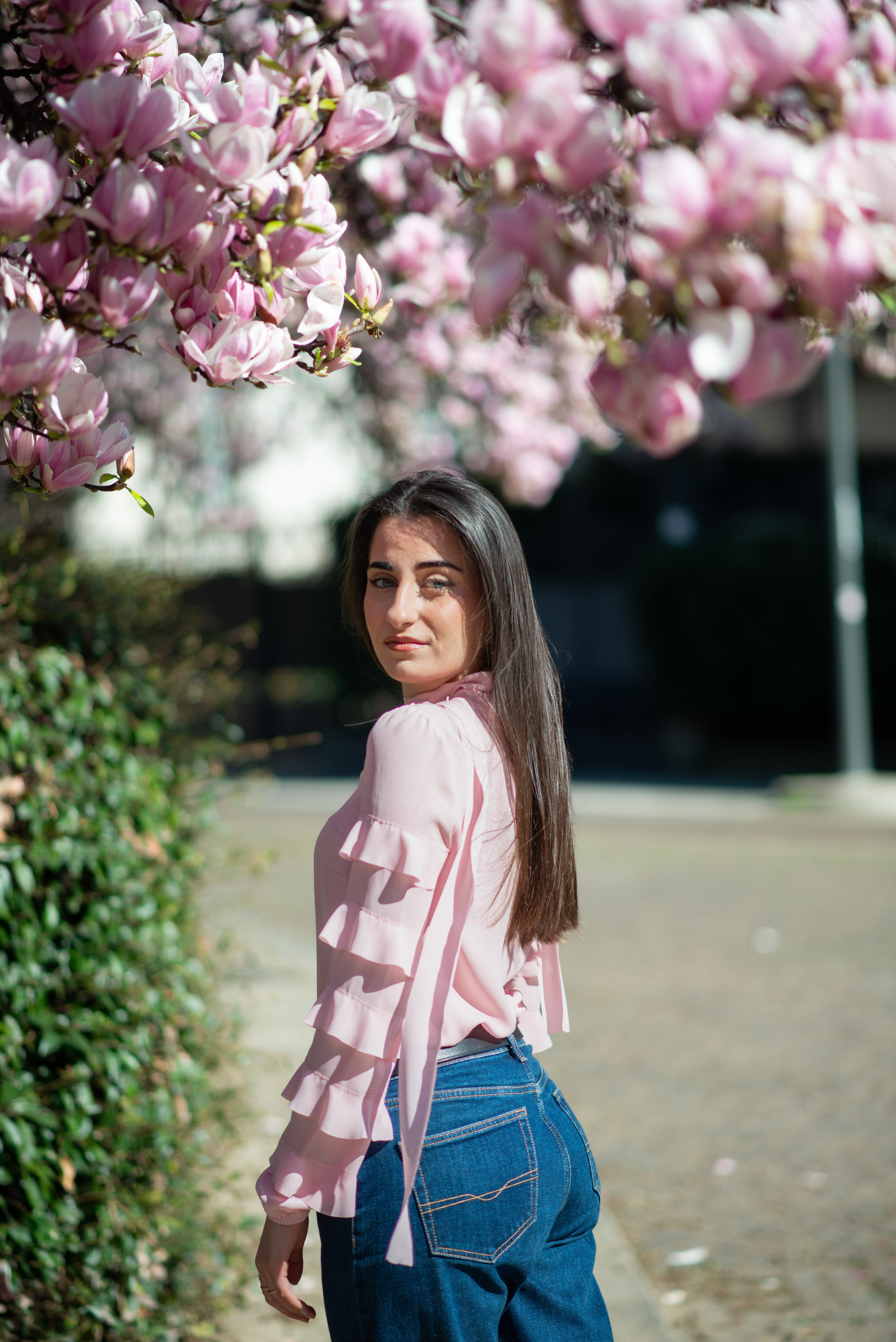 Magnolie in fiore — Francesca. Fotografa specializzata in foto di famiglia a Milano Daria Volkosh