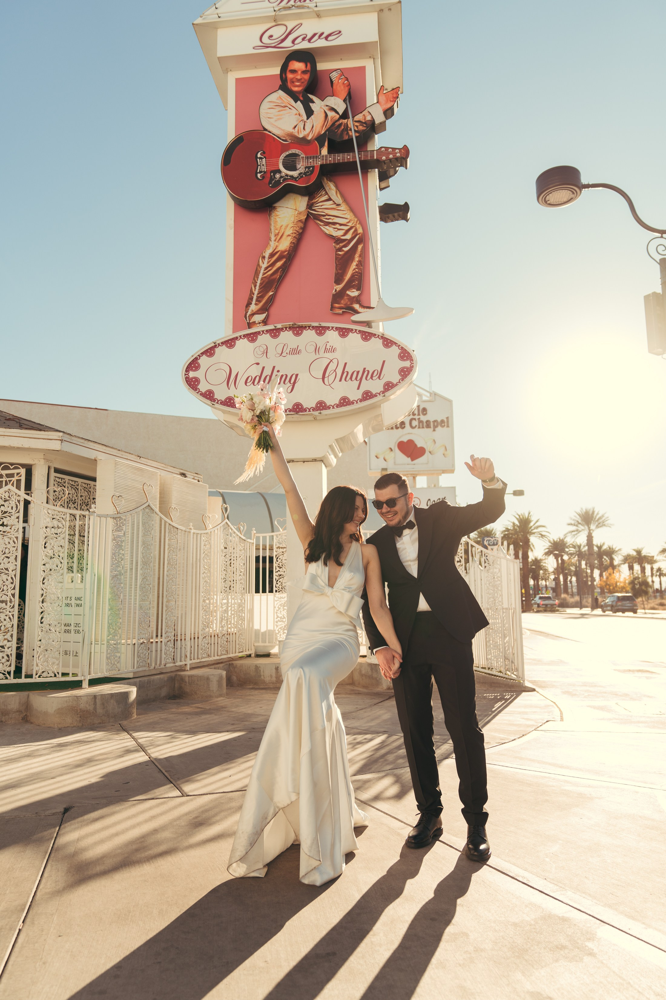 Zenaida&Eros. Wedding & elopement photographer Viktoriya Kravtsov. Las Vegas