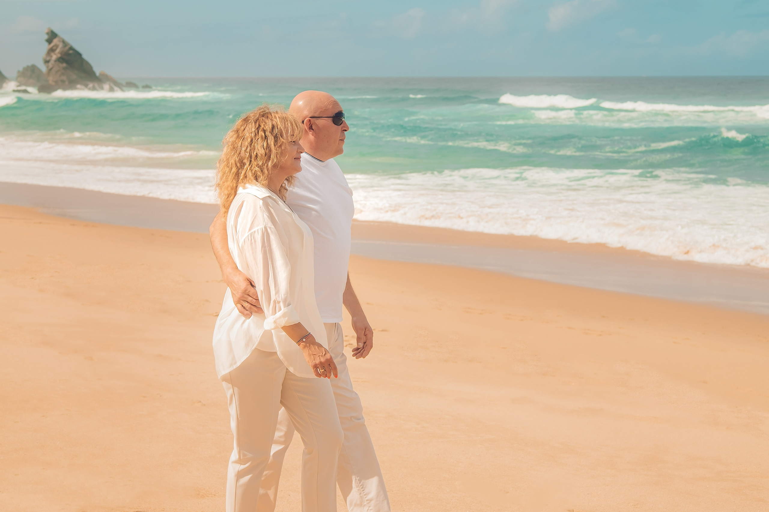 Love story  lisbon beach ocean. сімейна фотосесія лісабон океан пляж. Валерія Сичова. Сімейний та репортажний фотограф в Португаліі