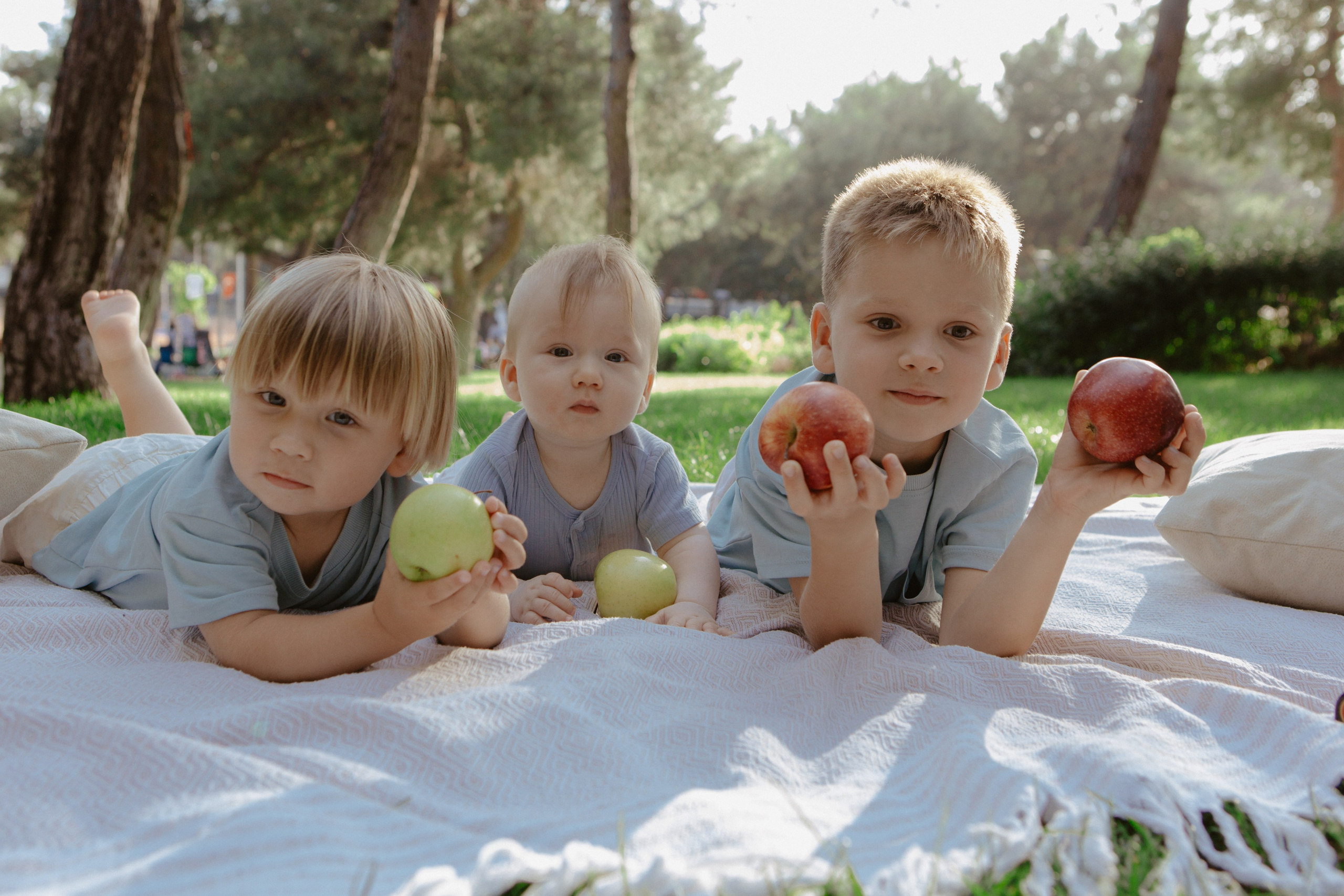 Gulnara, Rail, Ryan, Robert and Rafael. Photographer Lisbon|Portugal Nadiya Kharytonenko