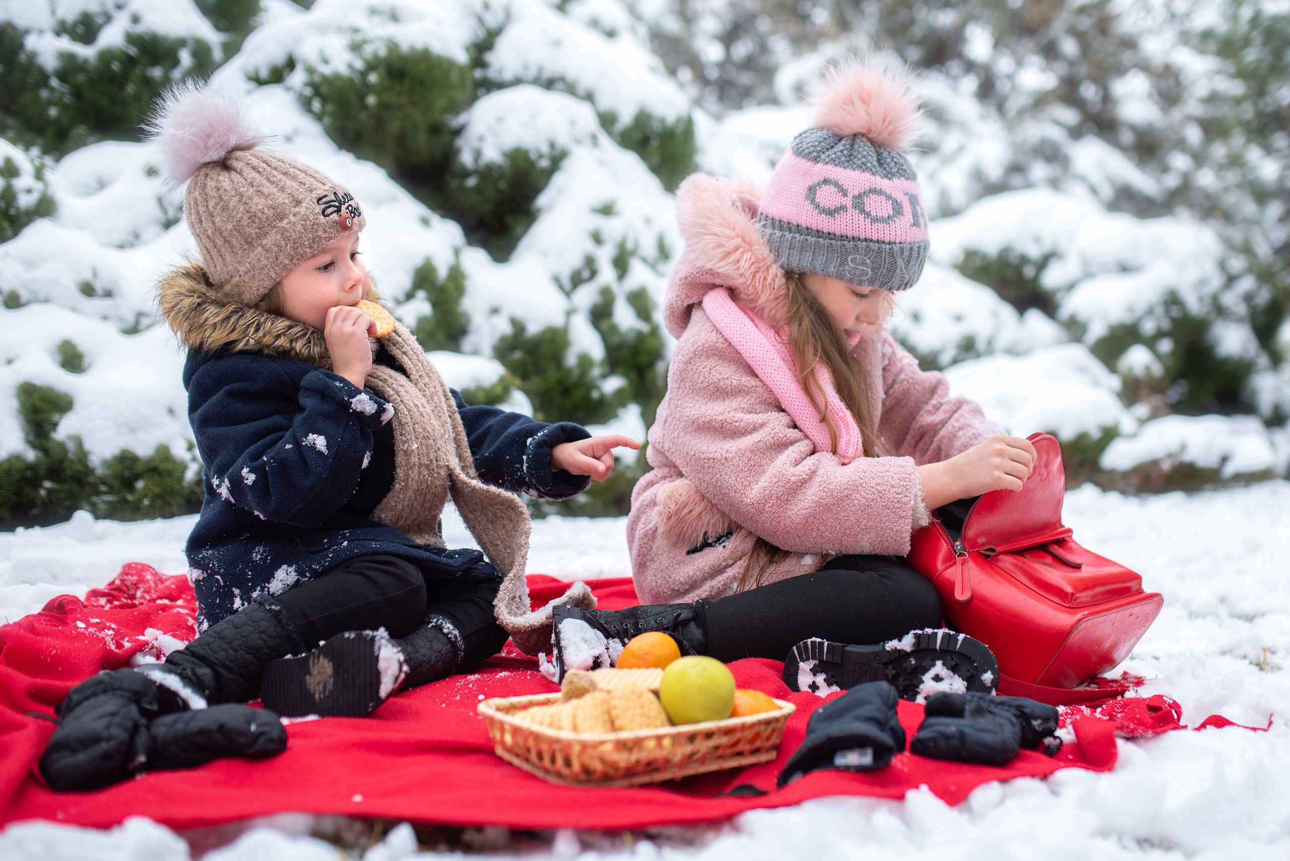 Сестрички Арианна & Альвинна. Ваш фотограф в Ашхабаде Гамлет Осипов