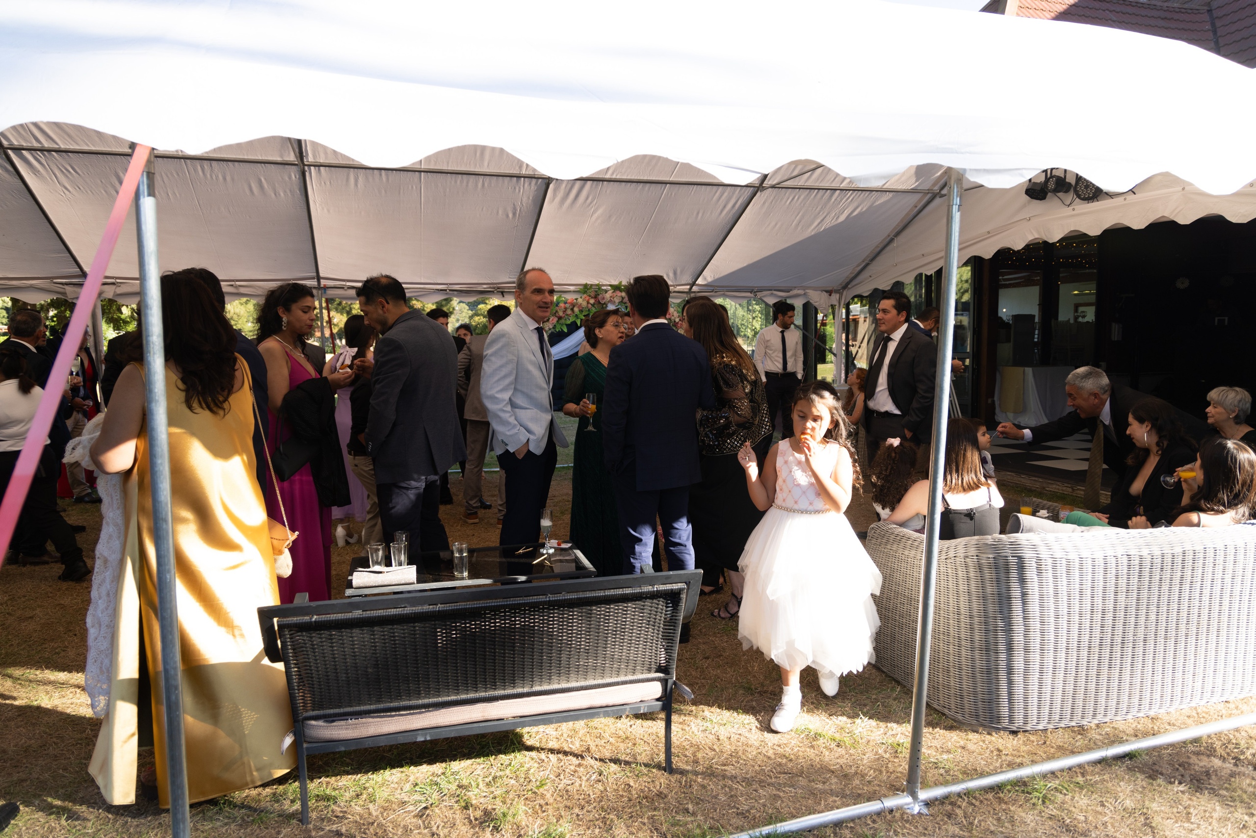 Katherin y Daniel. Dinka & Emilio - El arte de preservar lo que no se repite